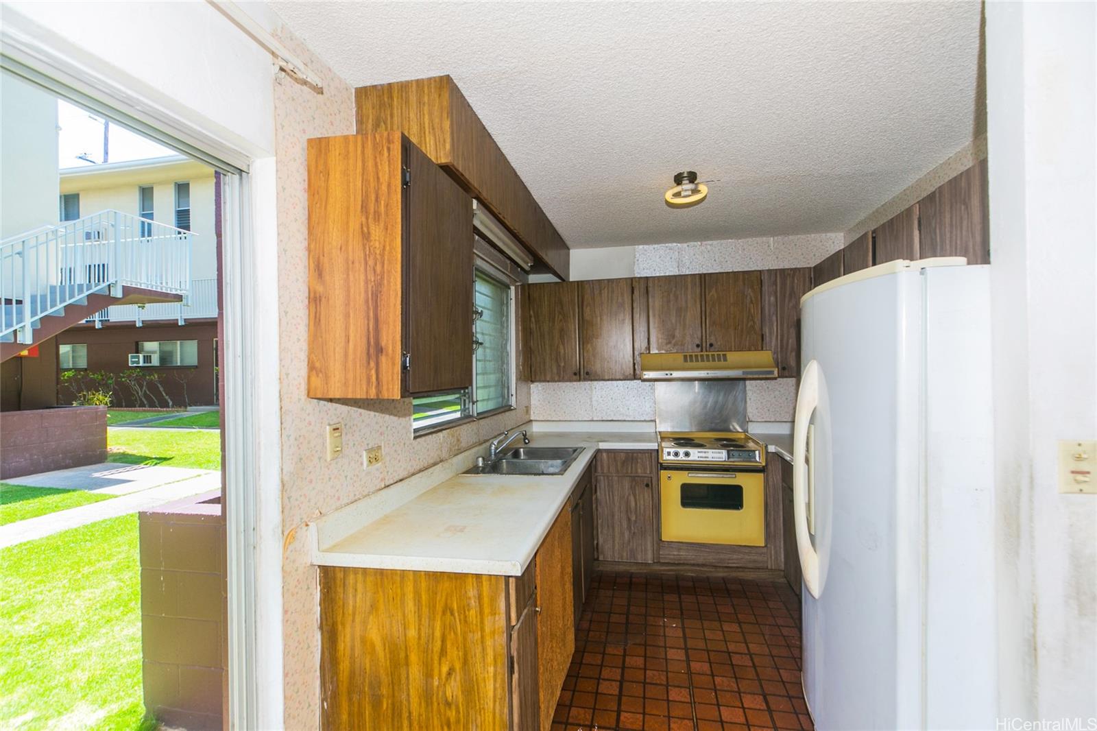 823 Ala Lilikoi Street #1, Honolulu, HI 96818