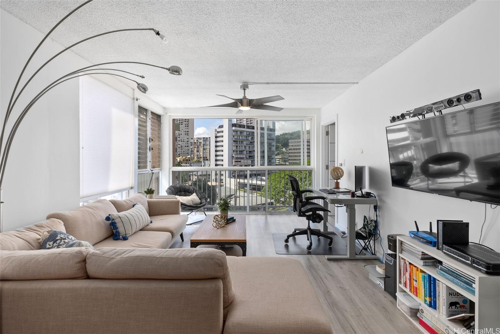 1617 Keeaumoku Street #601, Honolulu, HI 96822