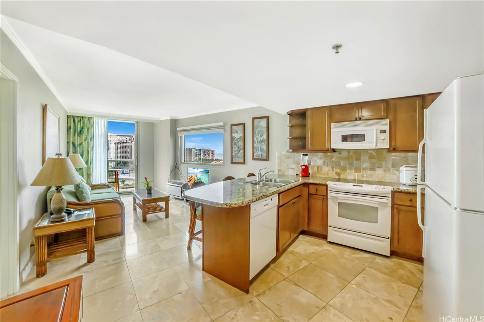 2045 Kalakaua Avenue #1007, Honolulu, HI 96815