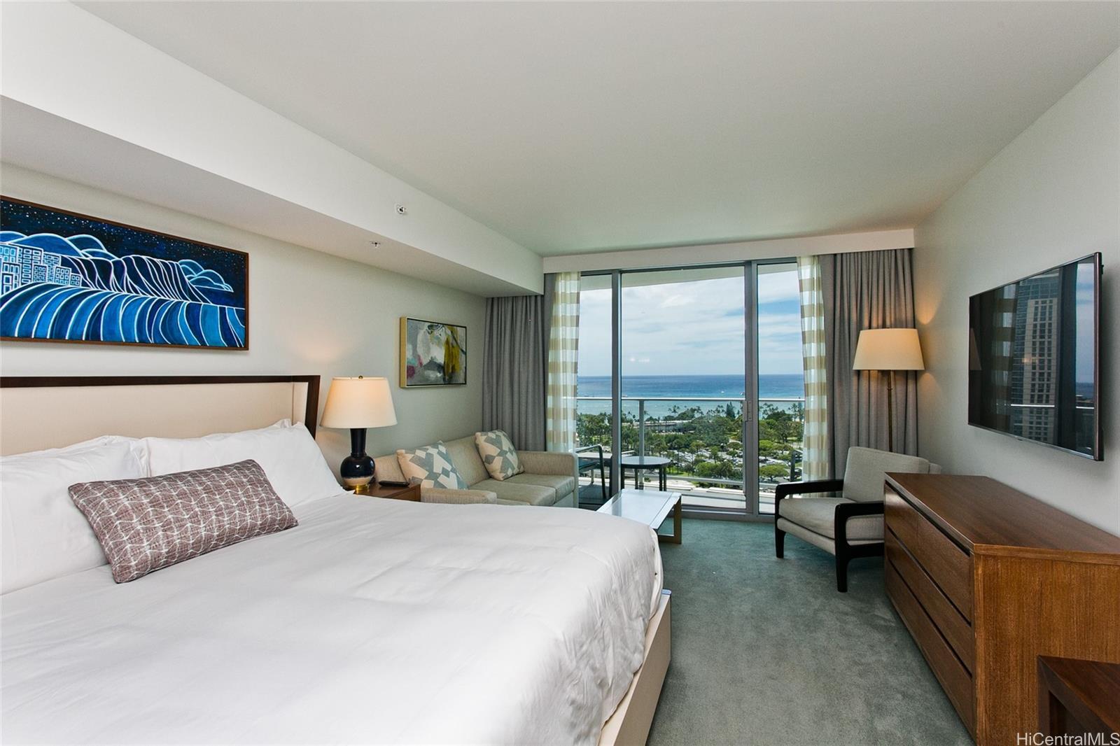 The Ritz-Carlton Residences Twr 2 - 383 Kalaimoku 2139 Kuhio Avenue #D2103, Honolulu, HI 96815