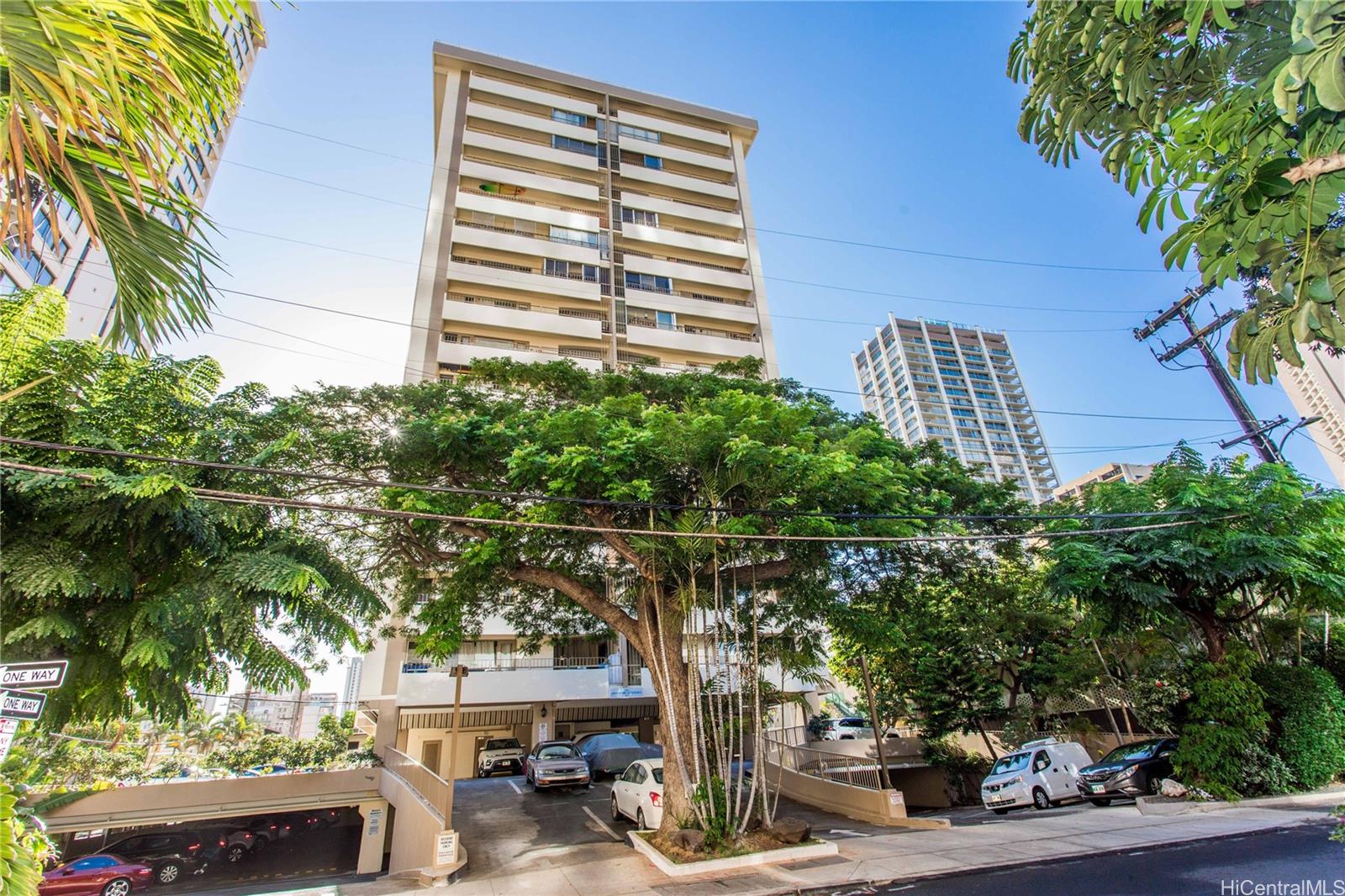 225 Kaiulani Avenue #905, Honolulu, HI 96815