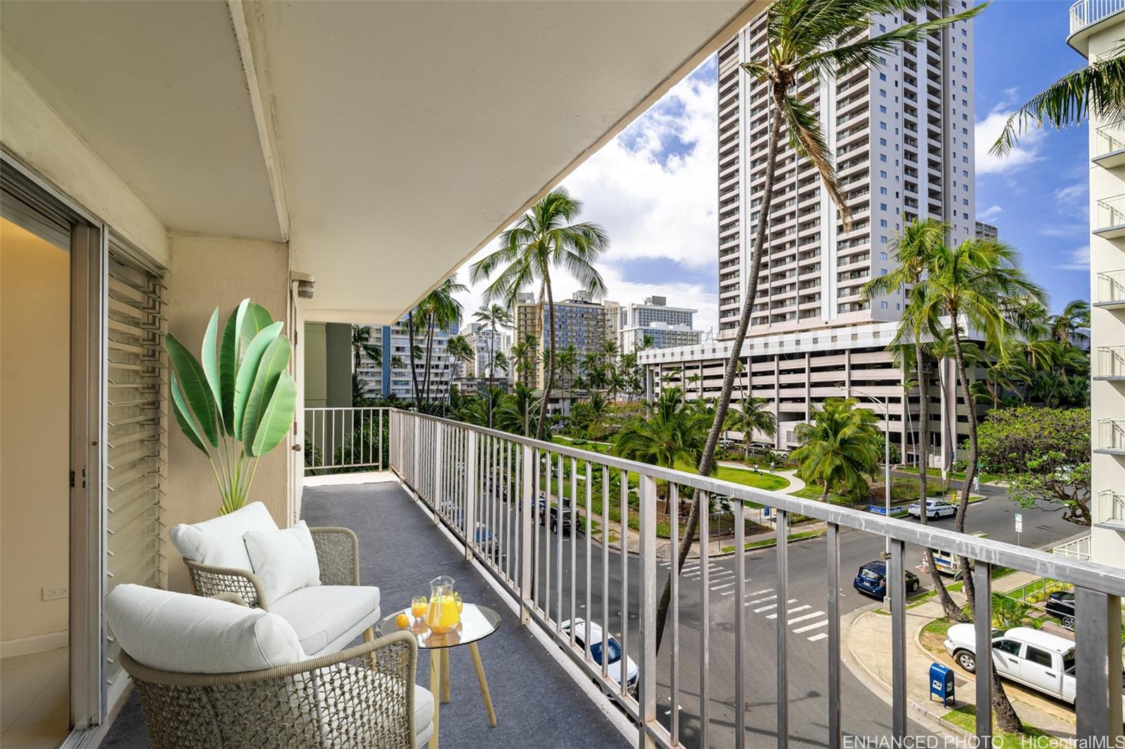 2222 Aloha Drive #302, Honolulu, HI 96815