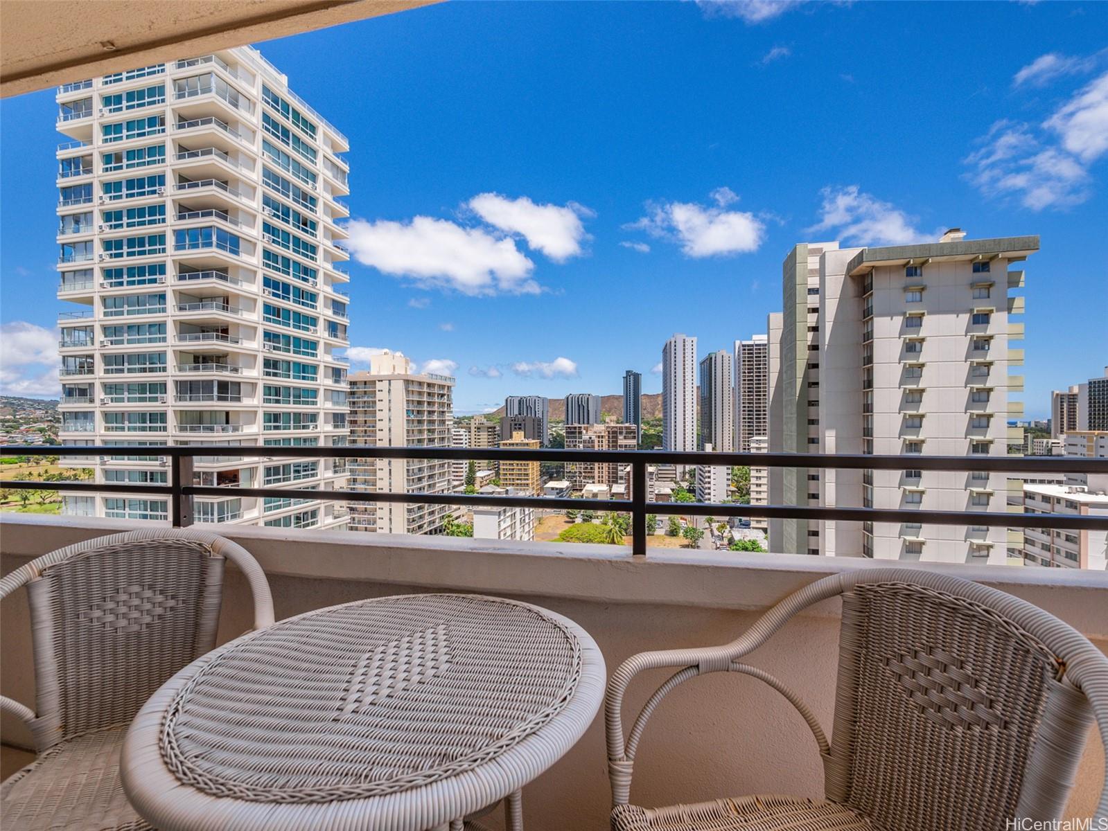 2410 Cleghorn Street #1903, Honolulu, HI 96815