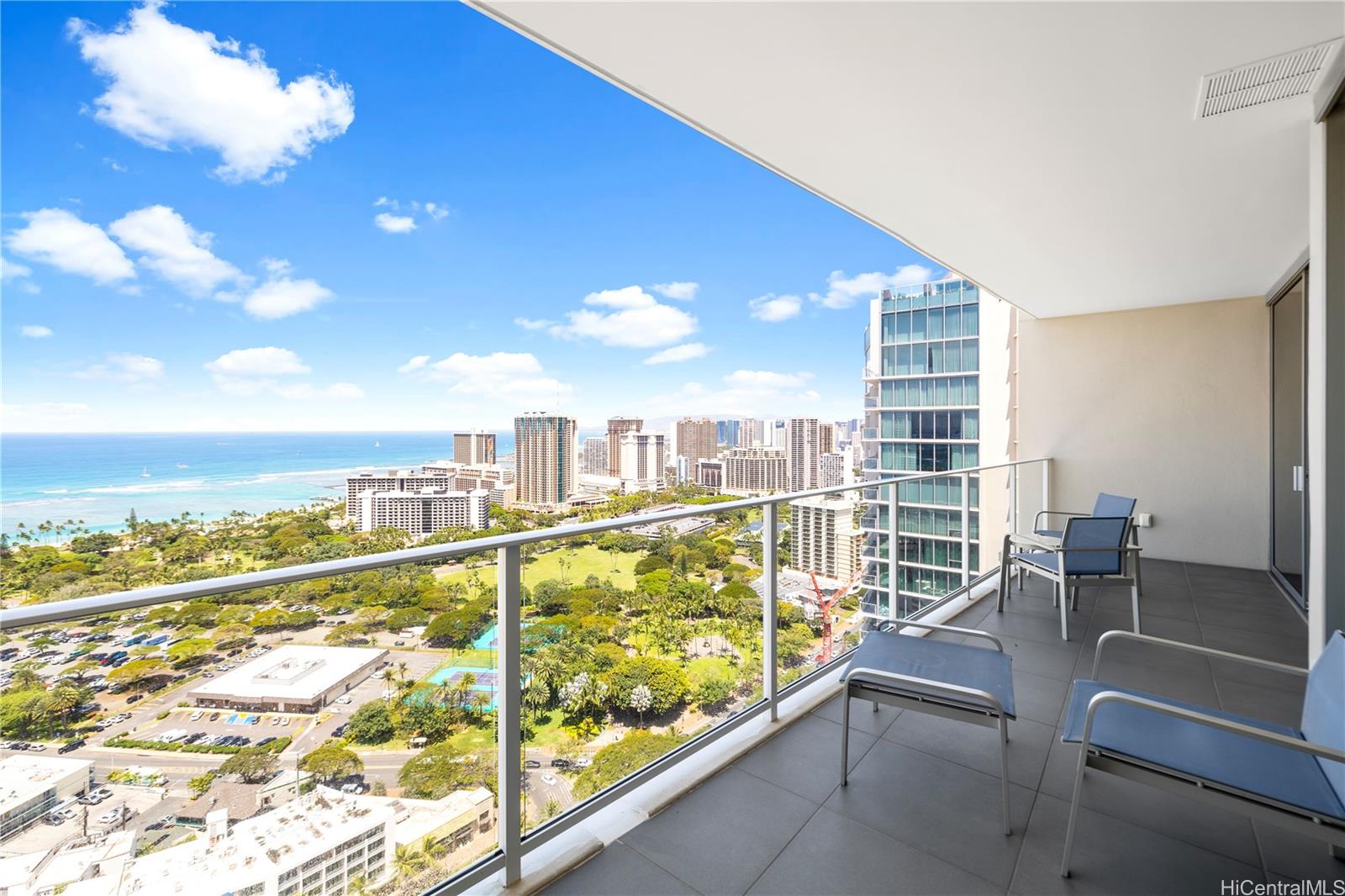 2139 Kuhio Avenue #3505, Honolulu, HI 96815