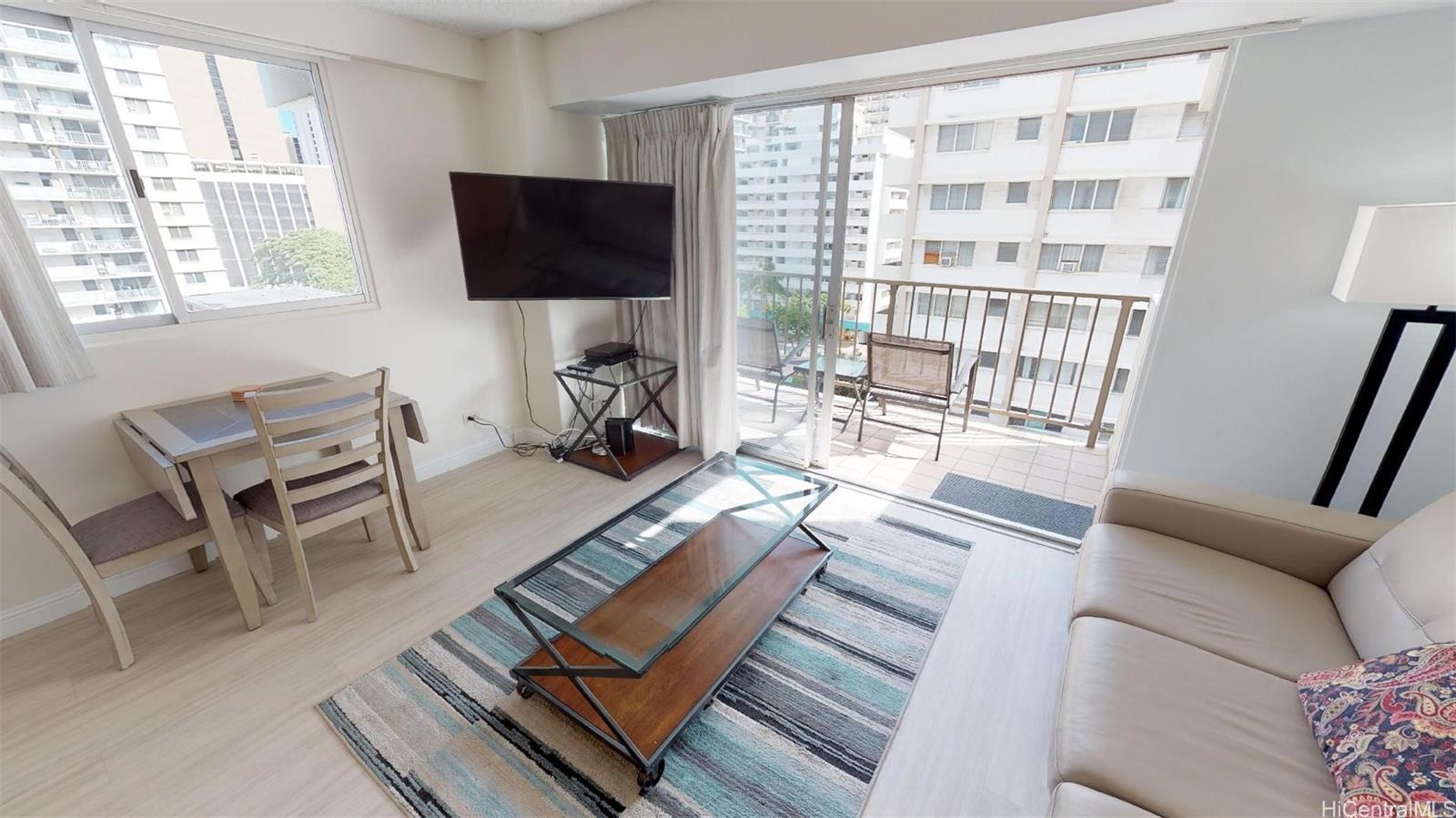 2440 Kuhio Avenue #601, Honolulu, HI 96815