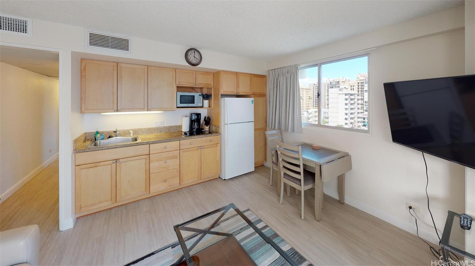 2440 Kuhio Avenue #601, Honolulu, HI 96815