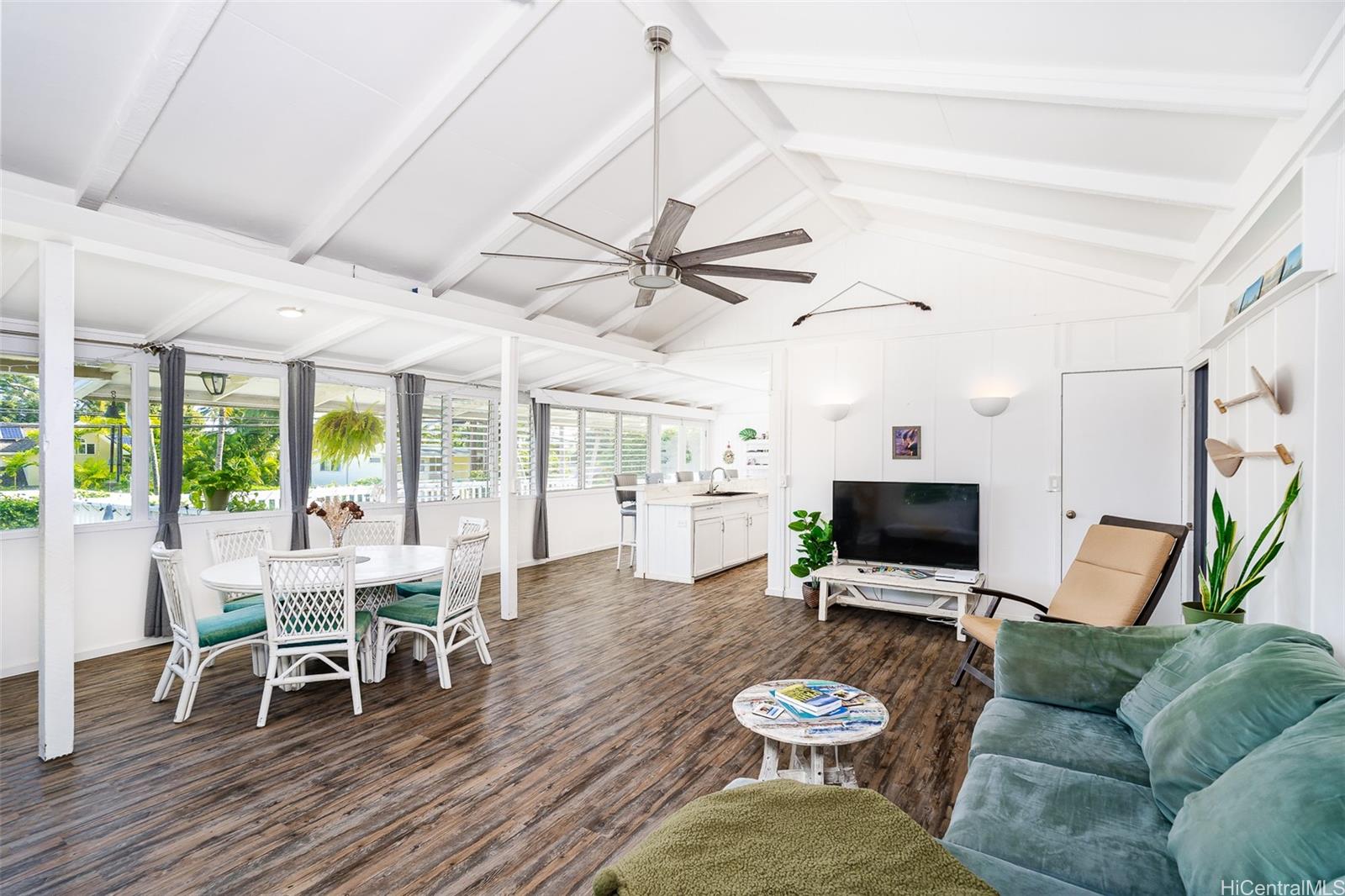 1205 Aalapapa Drive Kailua, HI 96734