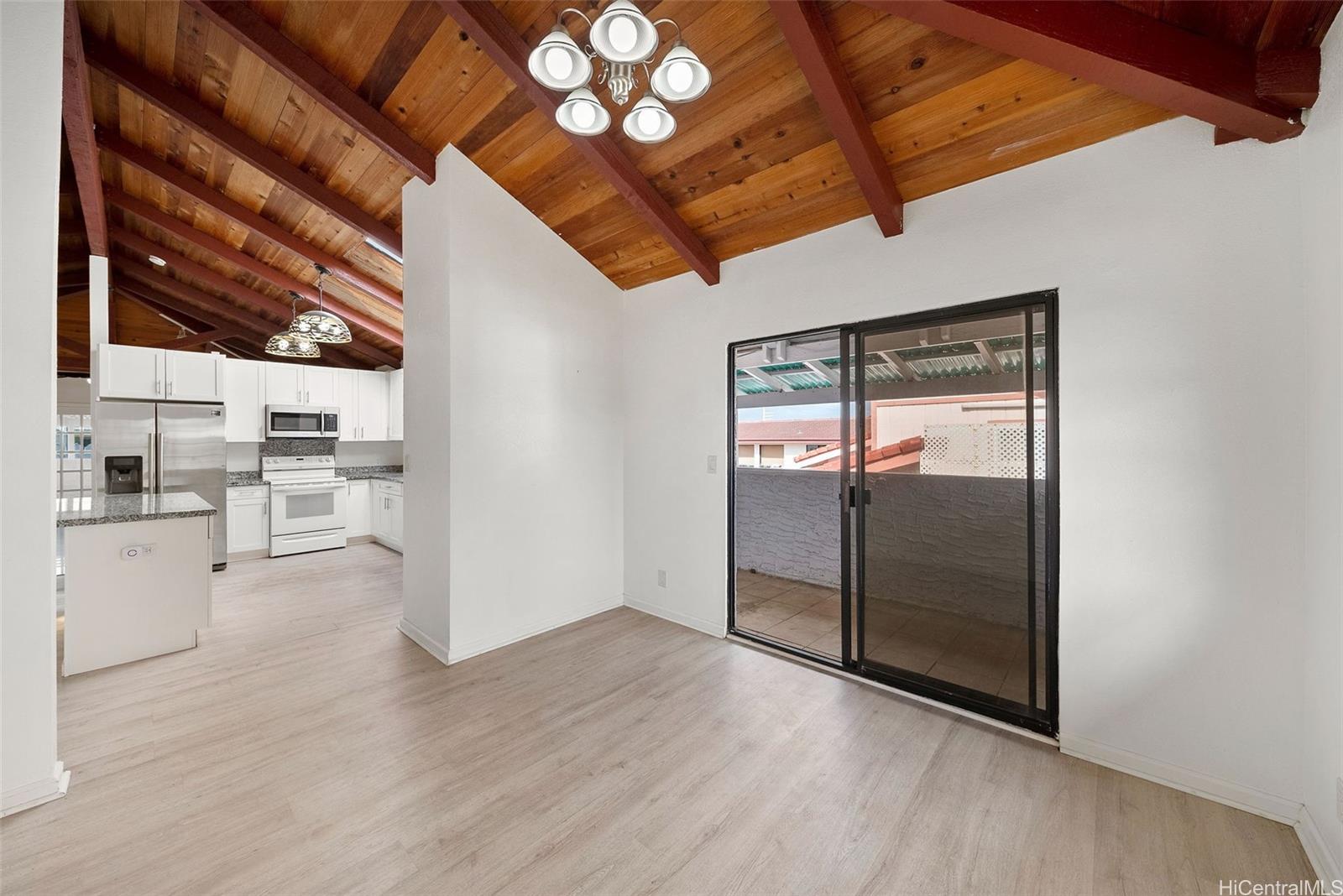 1075 Luapele Drive Honolulu, HI 96818