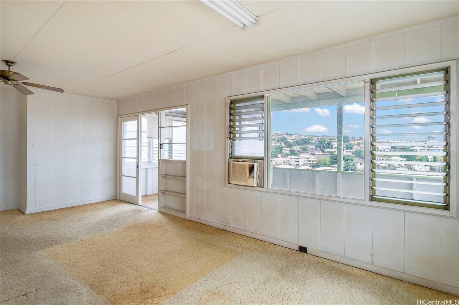 2317 Makanani Drive Honolulu, HI 96817