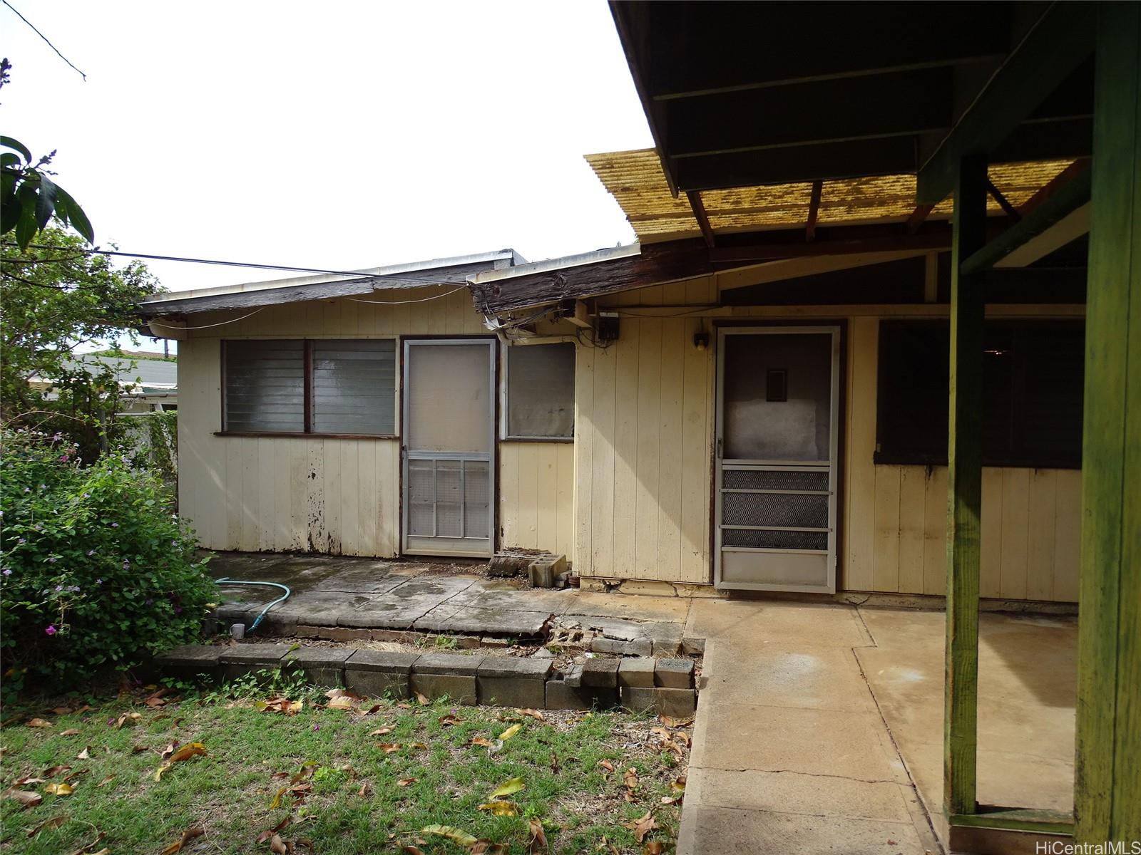 270 Halemaumau Street Honolulu, HI 96821