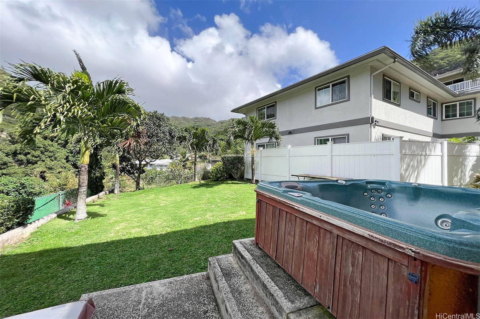 2318 Waiomao Road #2, Honolulu, HI 96816