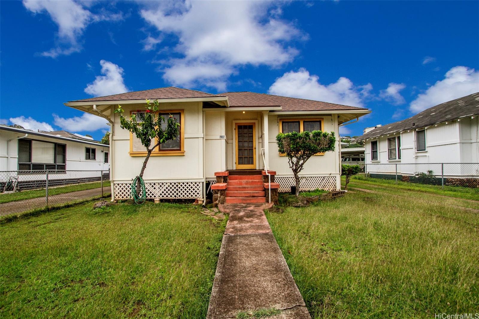 1335 9th Avenue Honolulu, HI 96816