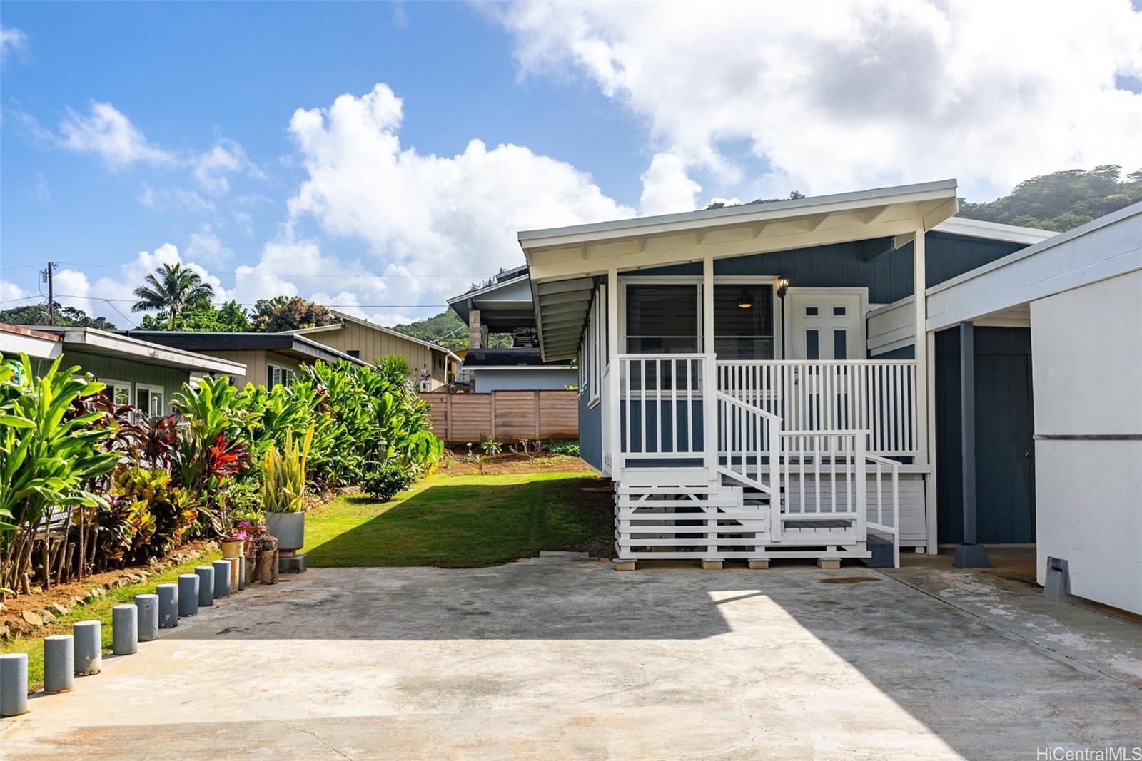 45-132 Mokulele Drive Kaneohe, HI 96744