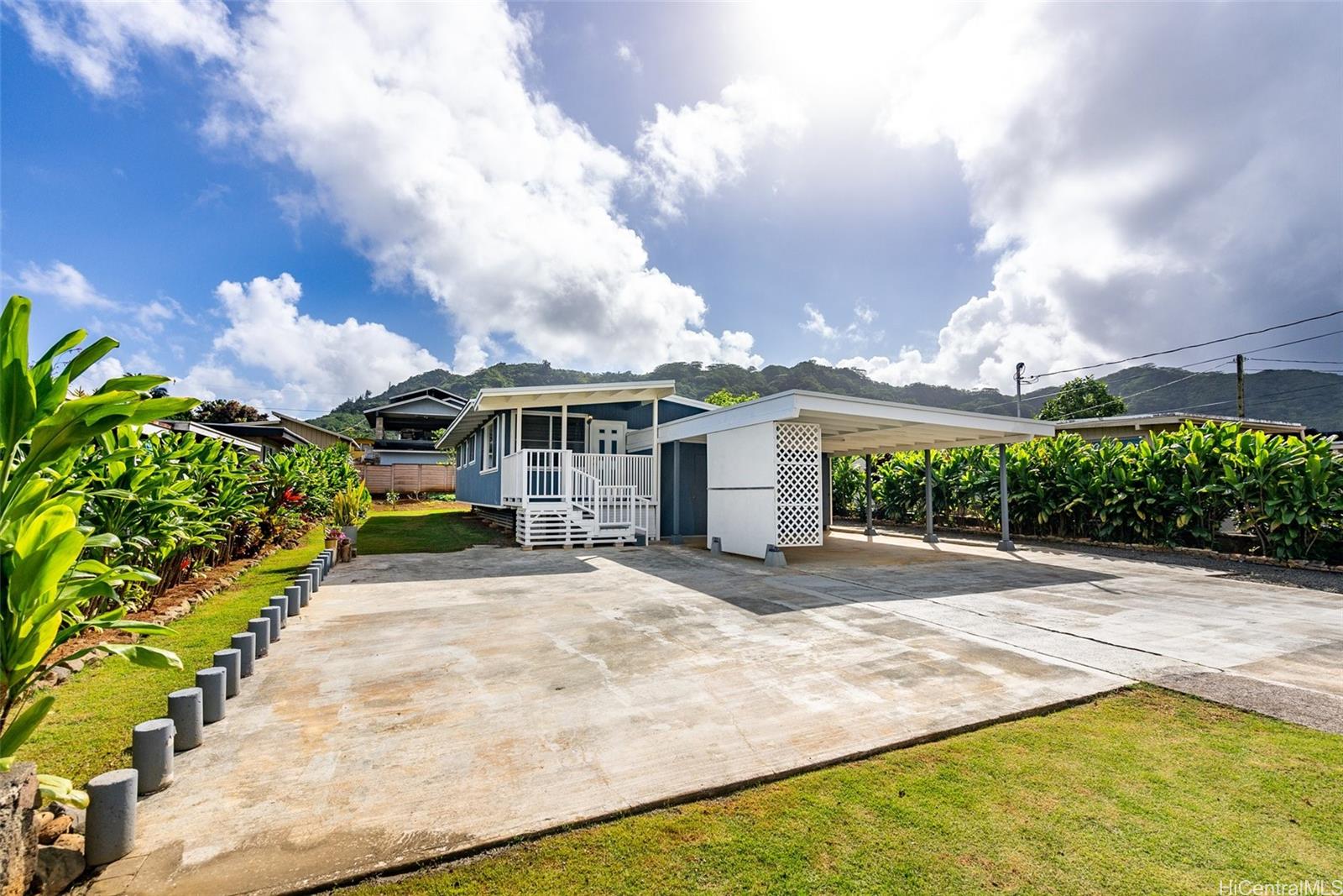 45-132 Mokulele Drive Kaneohe, HI 96744