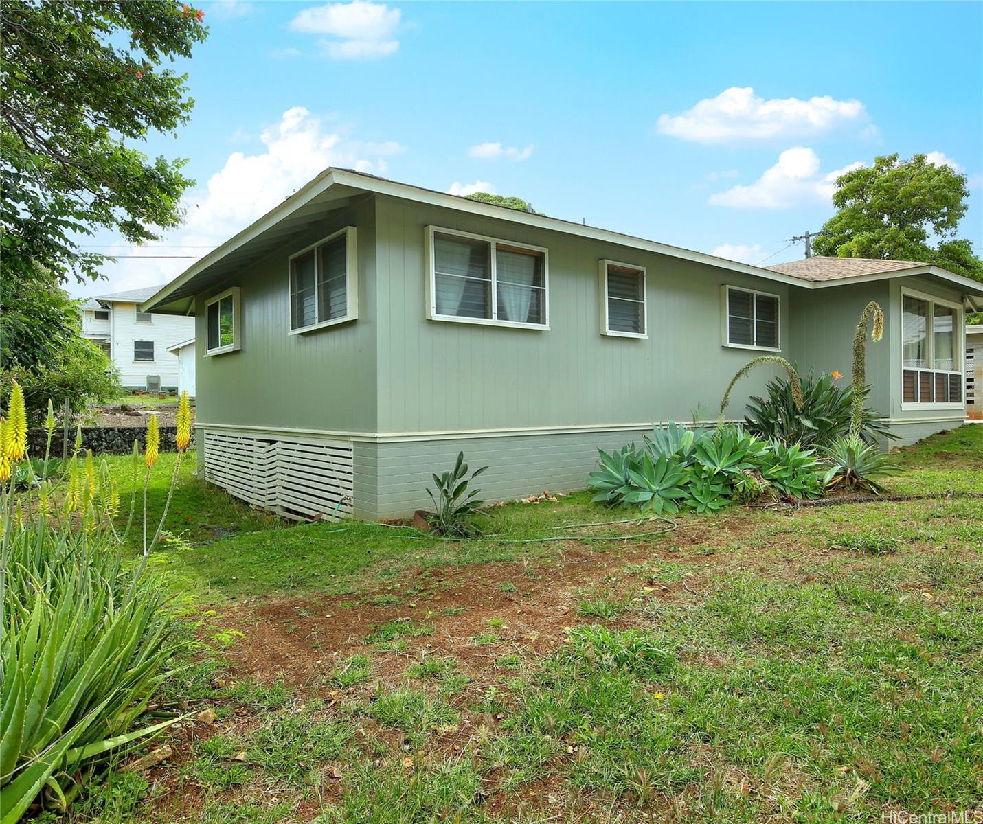 2131 Atherton Road #B, Honolulu, HI 96822