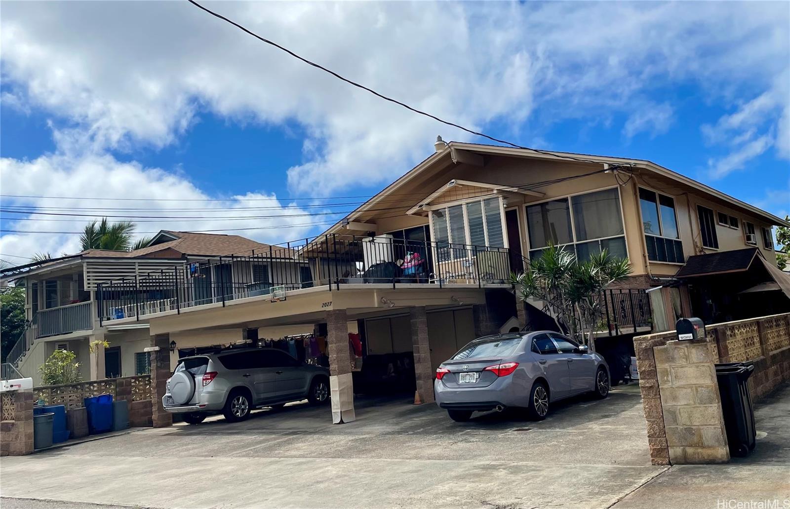 2027 Uhu Street Honolulu, HI 96819