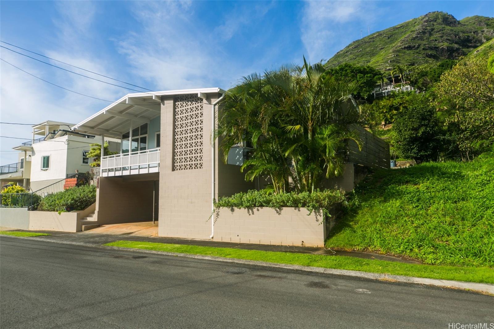 936 Hao Street Honolulu, HI 96821