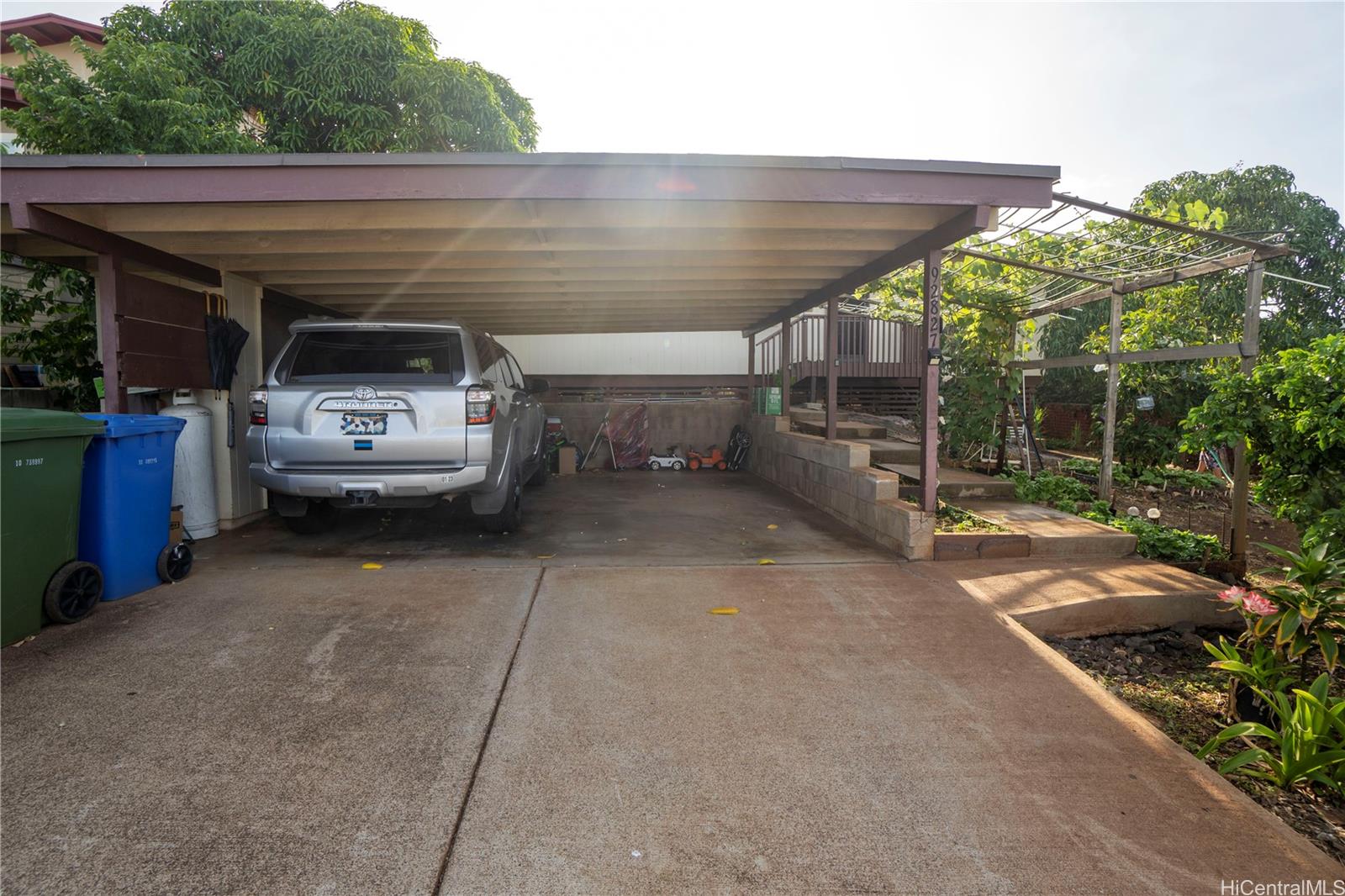 92-827 Wainohia Street Kapolei, HI 96707