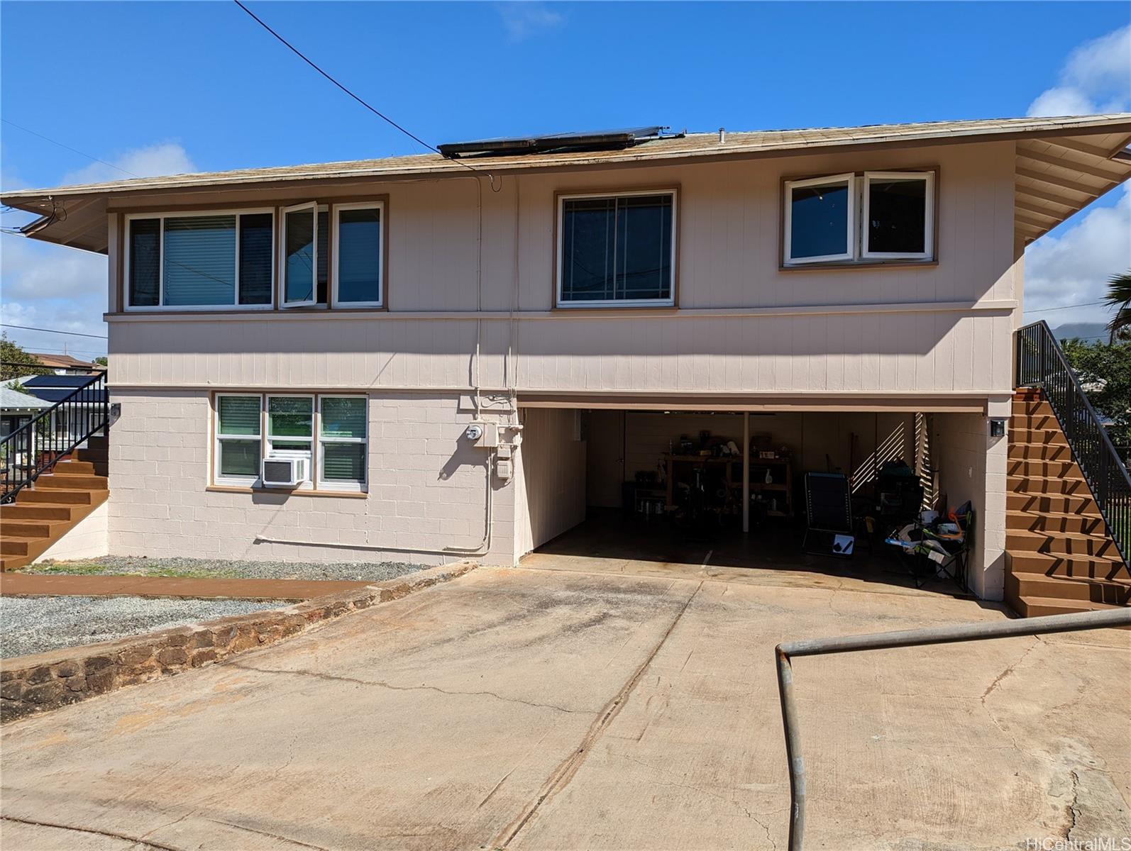 3696 Crater Road Honolulu, HI 96816