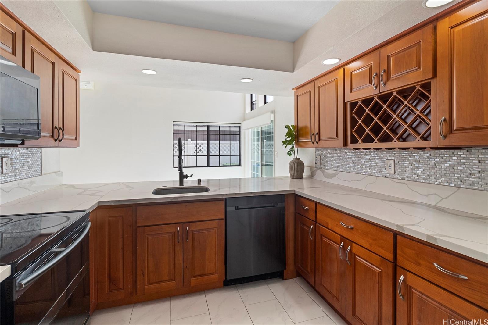 91-1030 Aipoola Street Ewa Beach, HI 96706