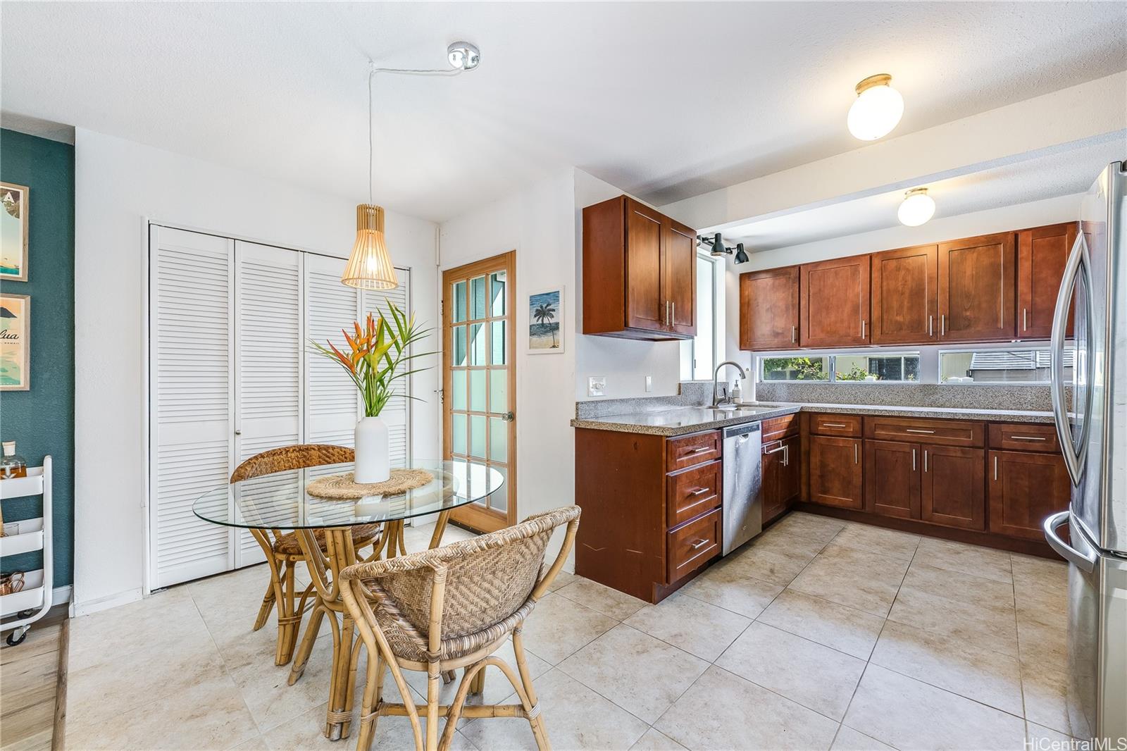 751 Kaipii Street #DWGB, Kailua, HI 96734