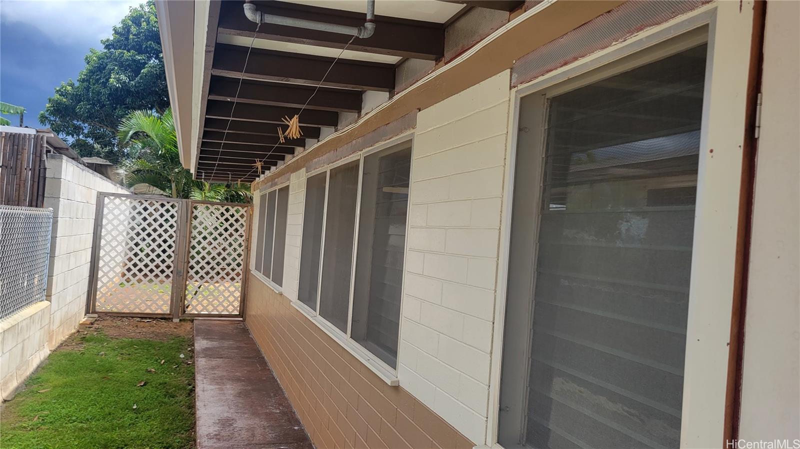 95-221 Waipoo Street Mililani, HI 96789