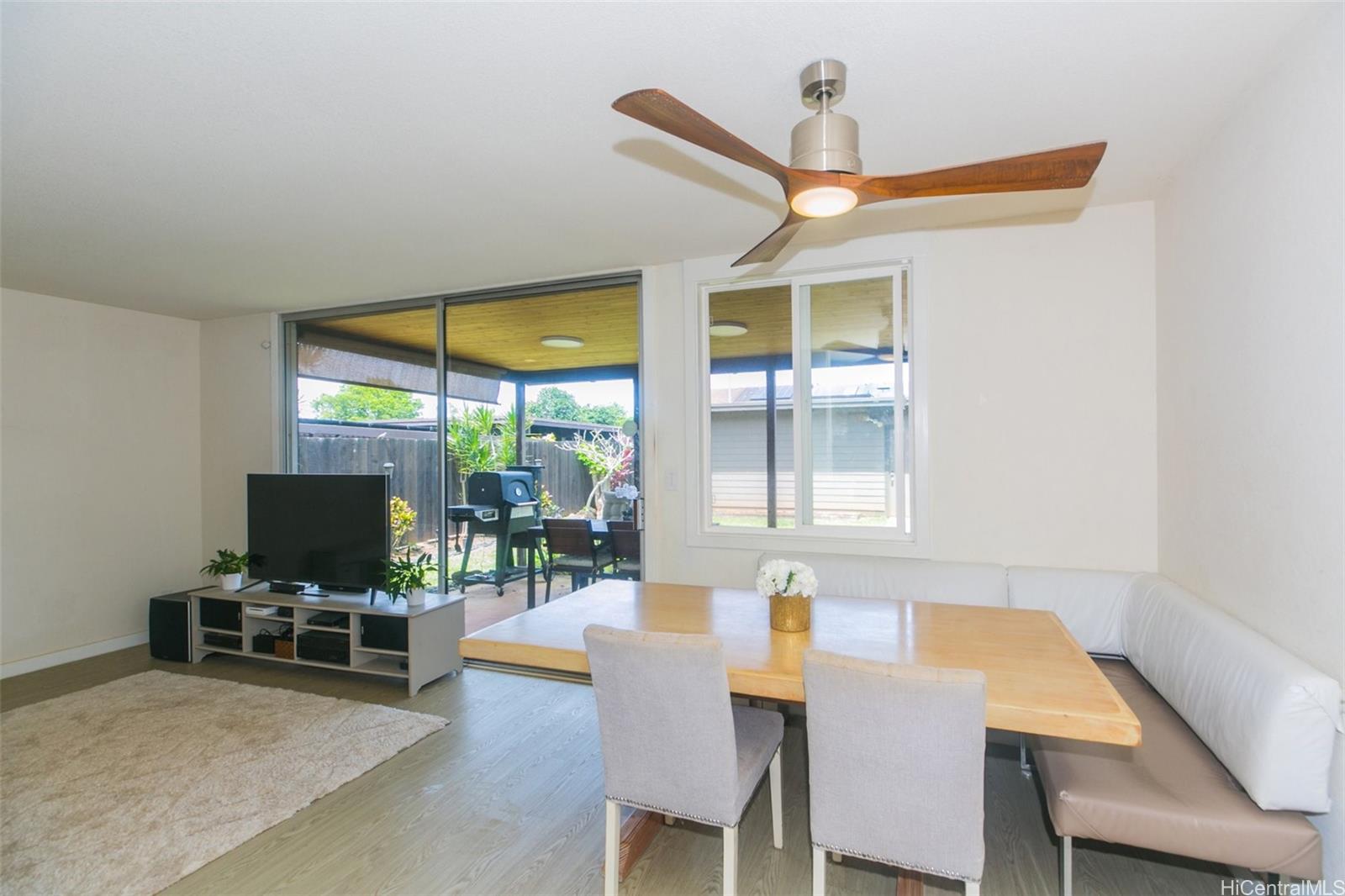 95-718 Kahikinui Place Mililani, HI 96789