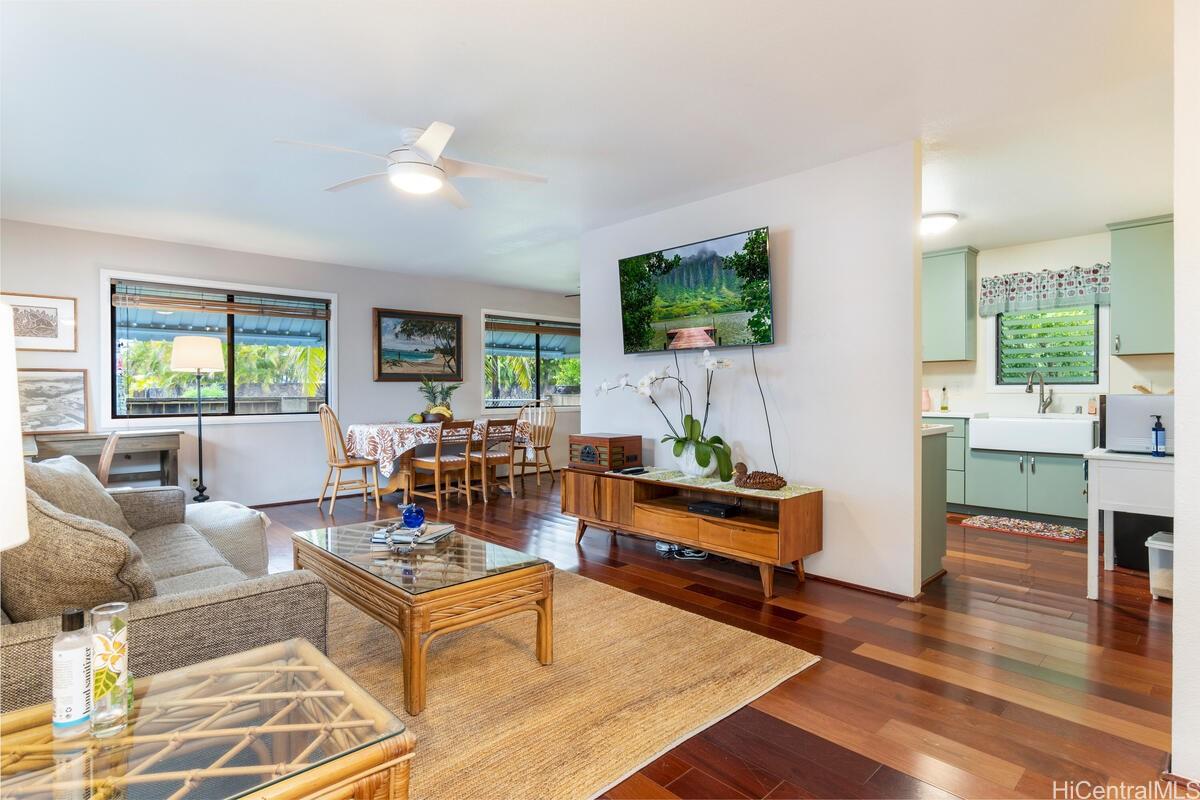 558 Kainalu Drive Kailua, HI 96734