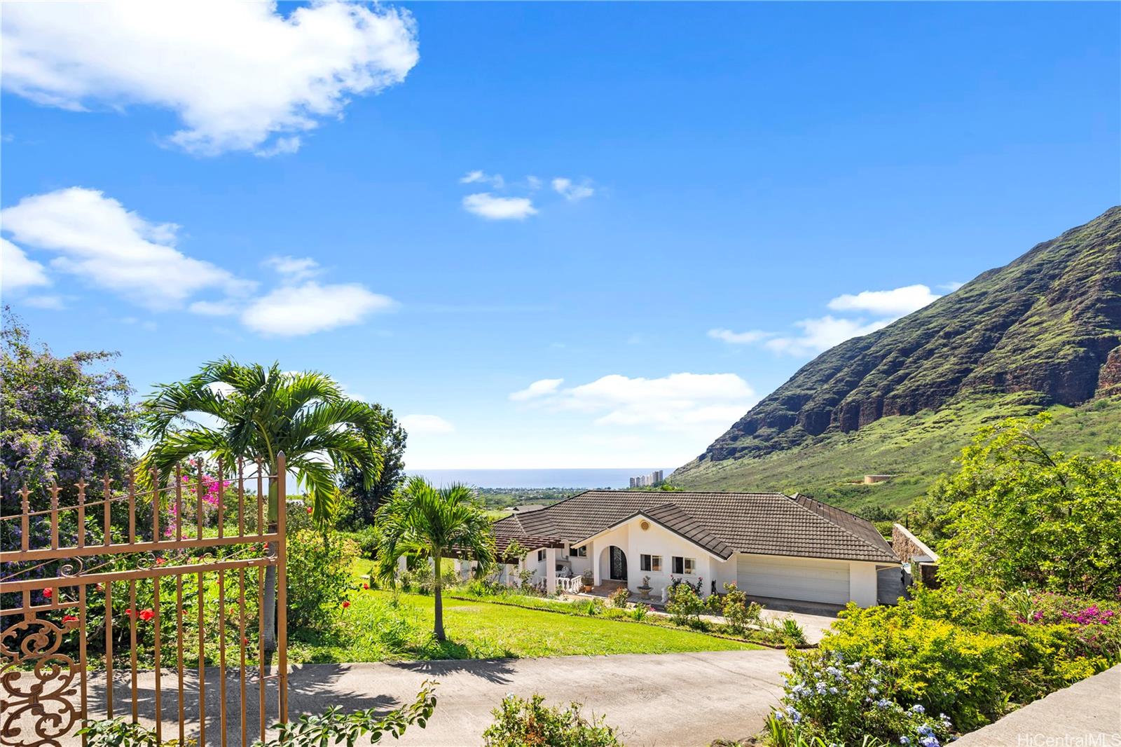  84-1129 Maunaolu Street Waianae, HI 96792