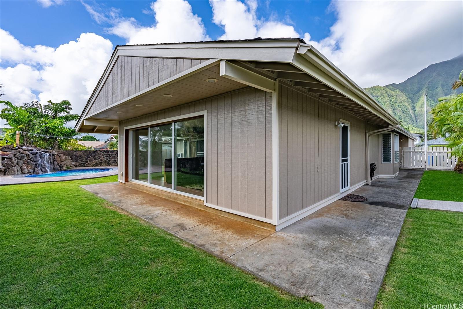 46-305 Kalali Street Kaneohe, HI 96744