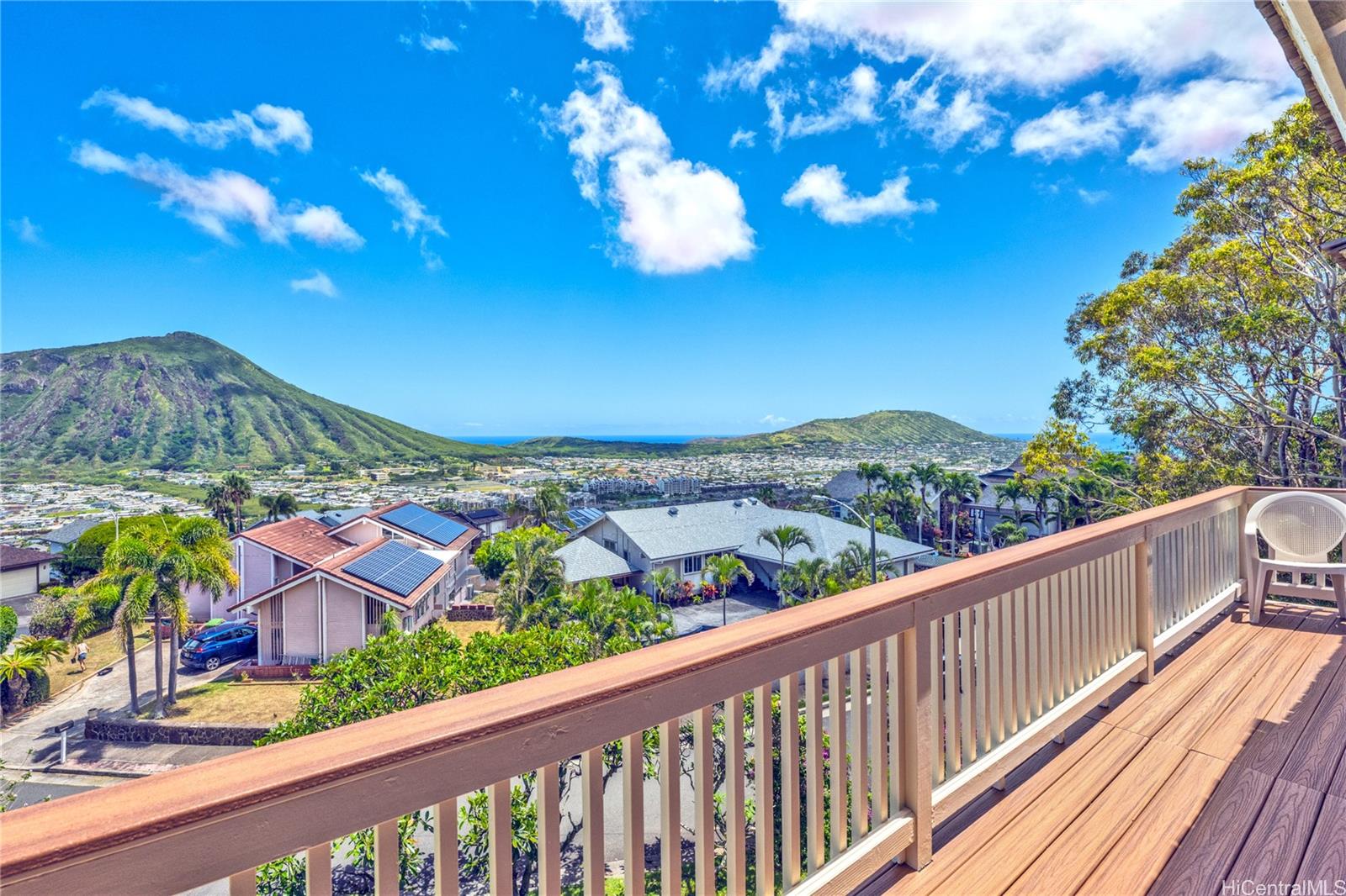 975 Kakapa Place Honolulu, HI 96825