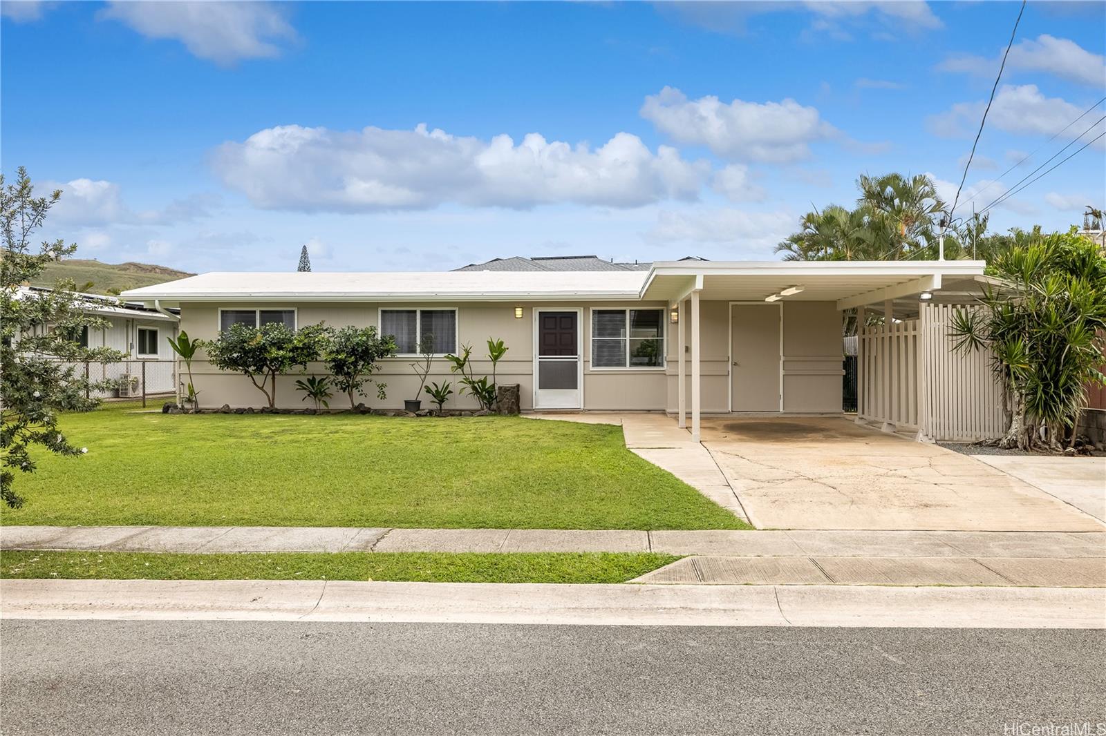 923 Alahaki Street Kailua, HI 96734