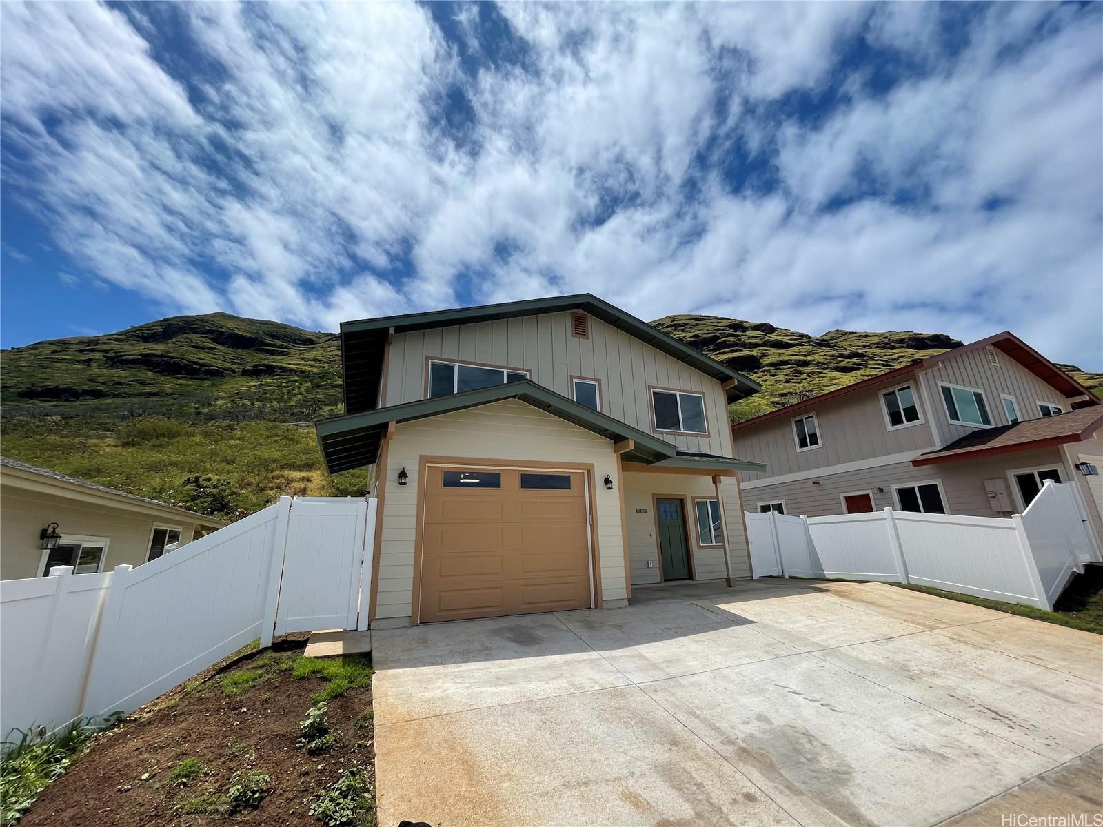 87-1009 Oheohe Street Waianae, HI 96792