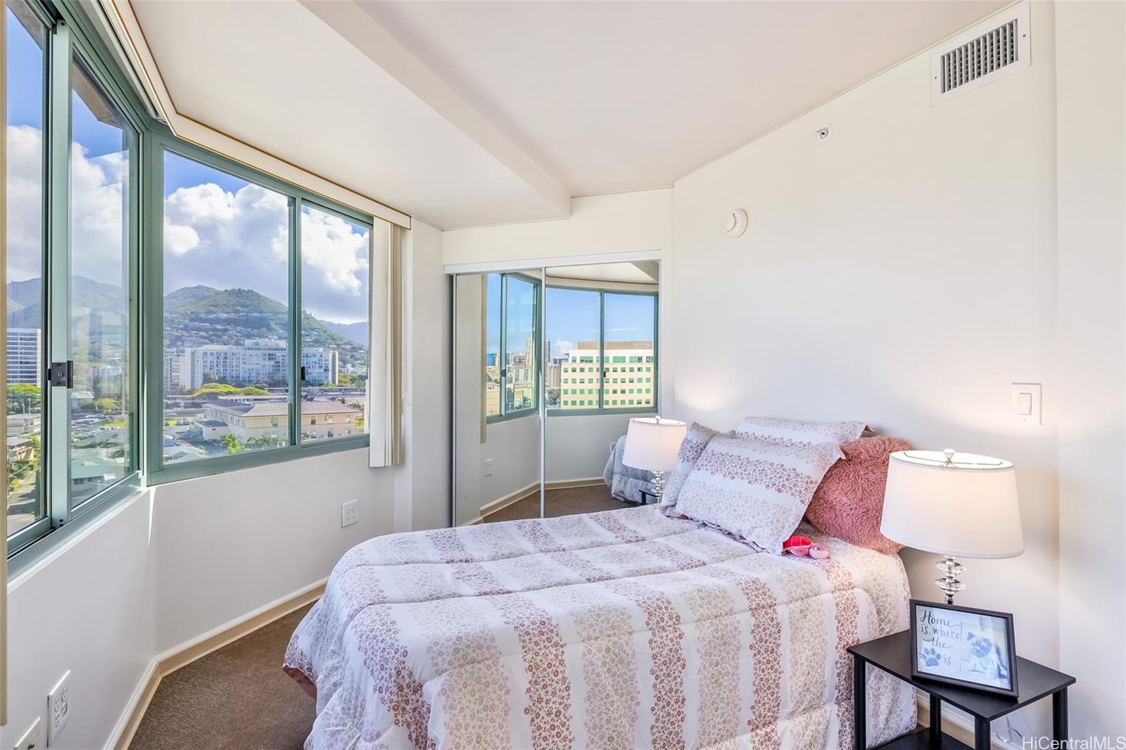 1314 Kalakaua Avenue #1012, Honolulu, HI 96826