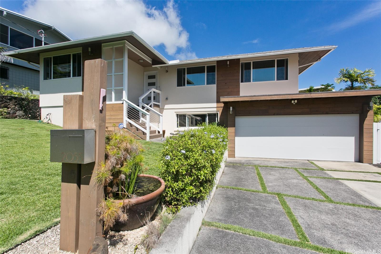 2055 Leiloke Drive Honolulu, HI 96822