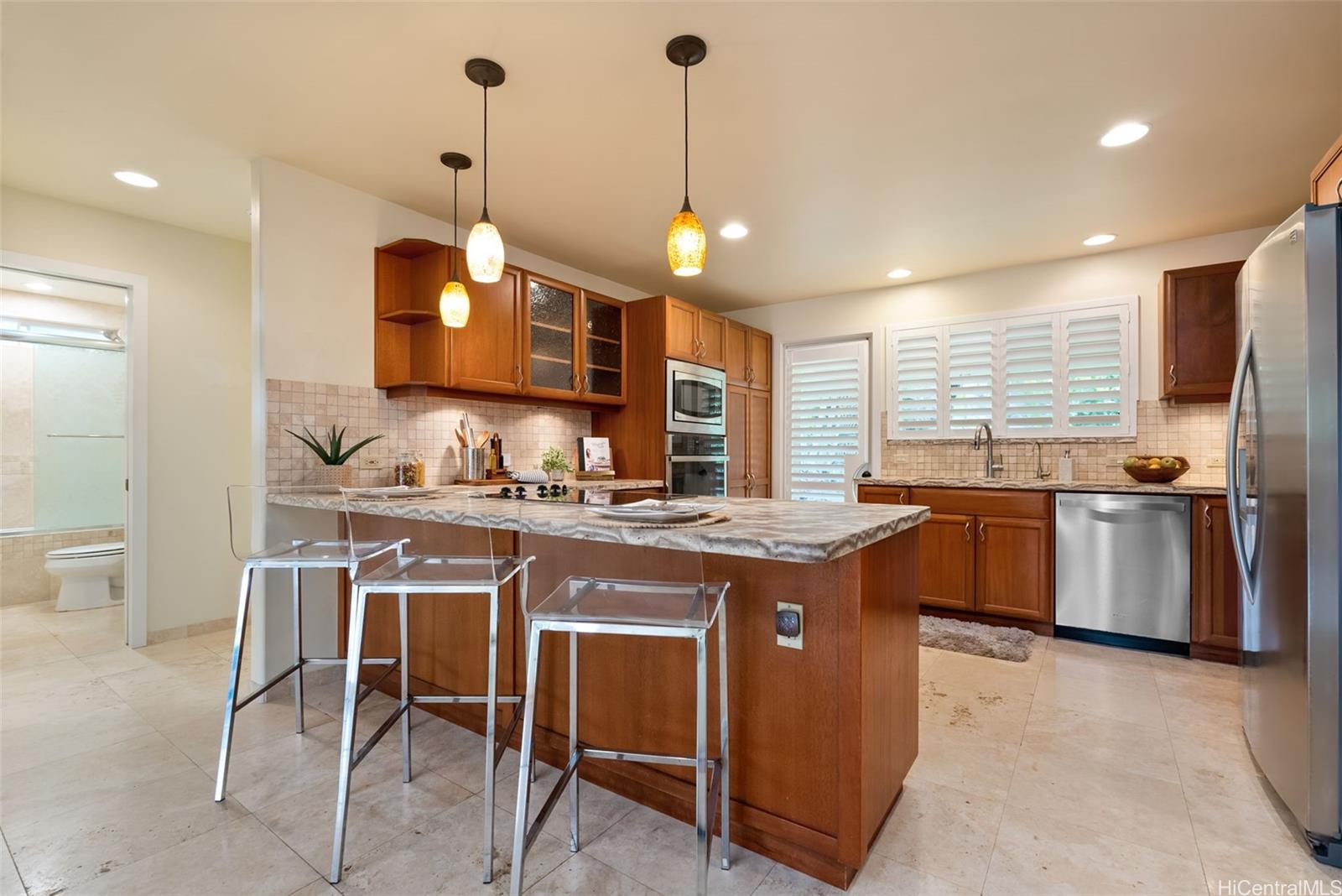 976 Kalawai Place Kailua, HI 96734