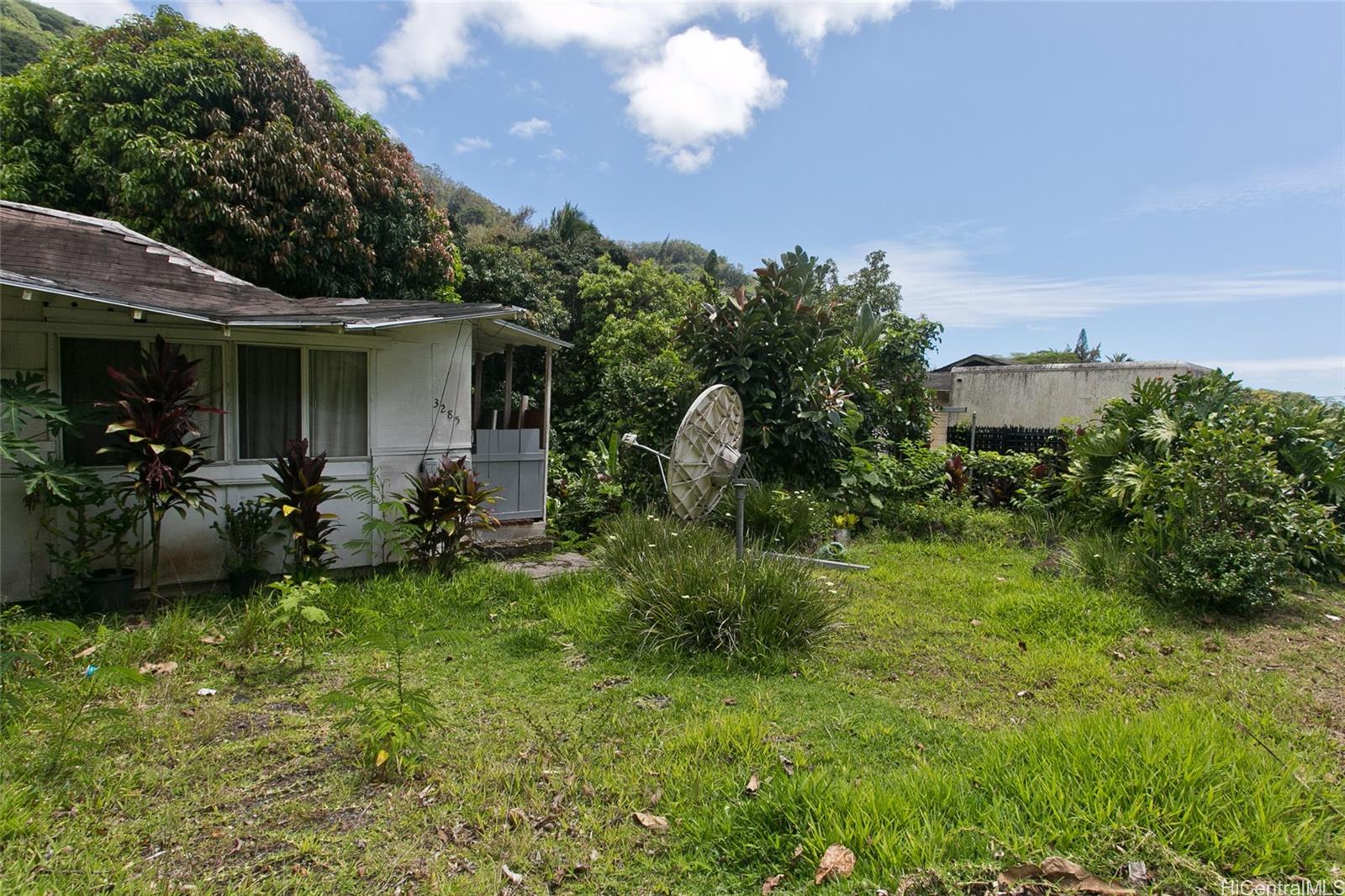 3285 Kalihi Street Honolulu, HI 96819