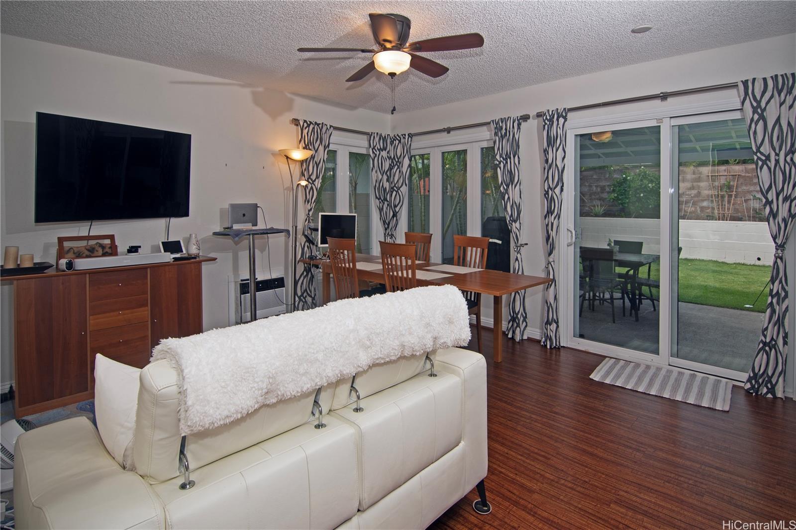 7536 Kamaomao Place Honolulu, HI 96825