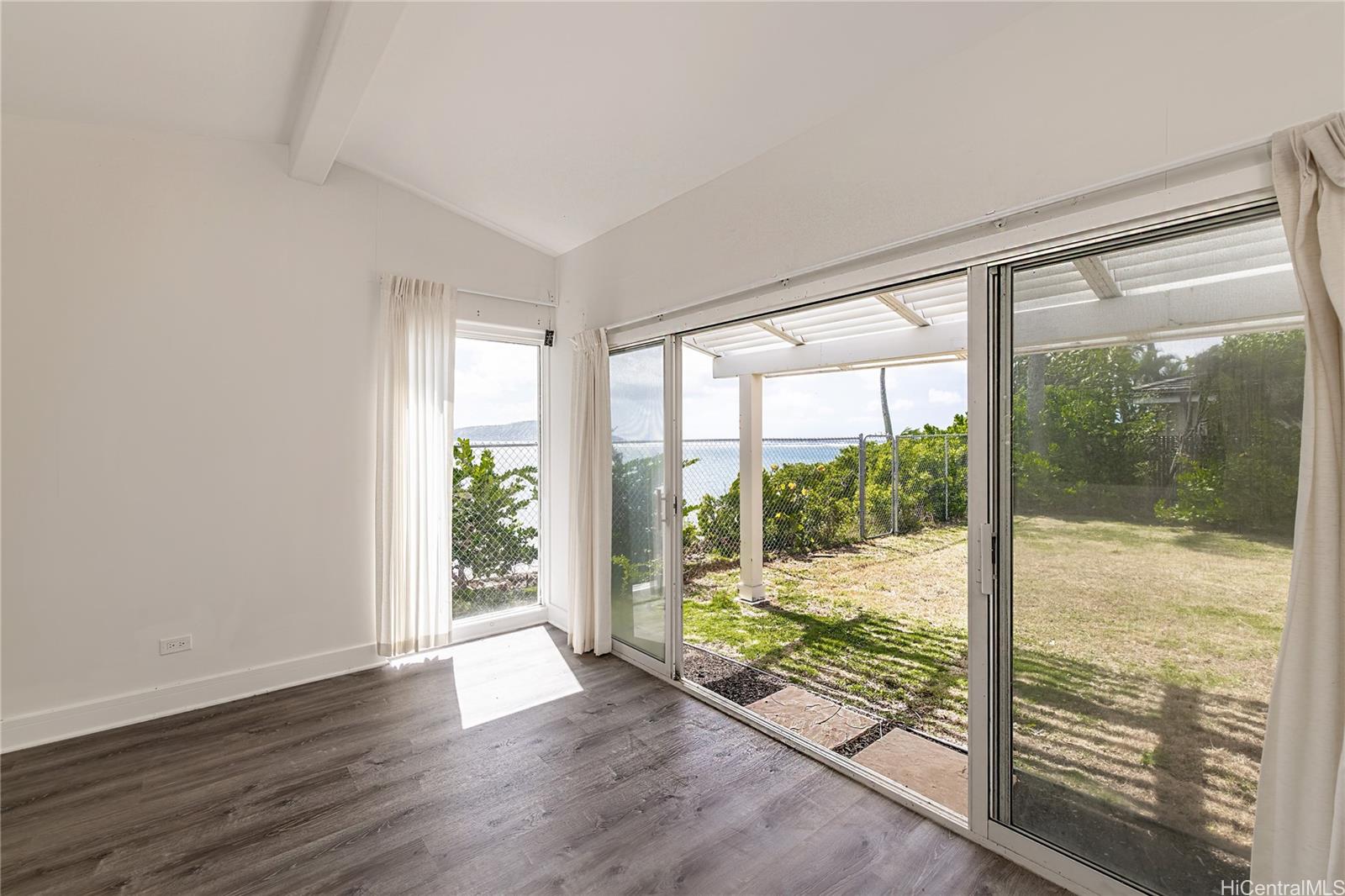 344 Wailupe Circle Honolulu, HI 96821