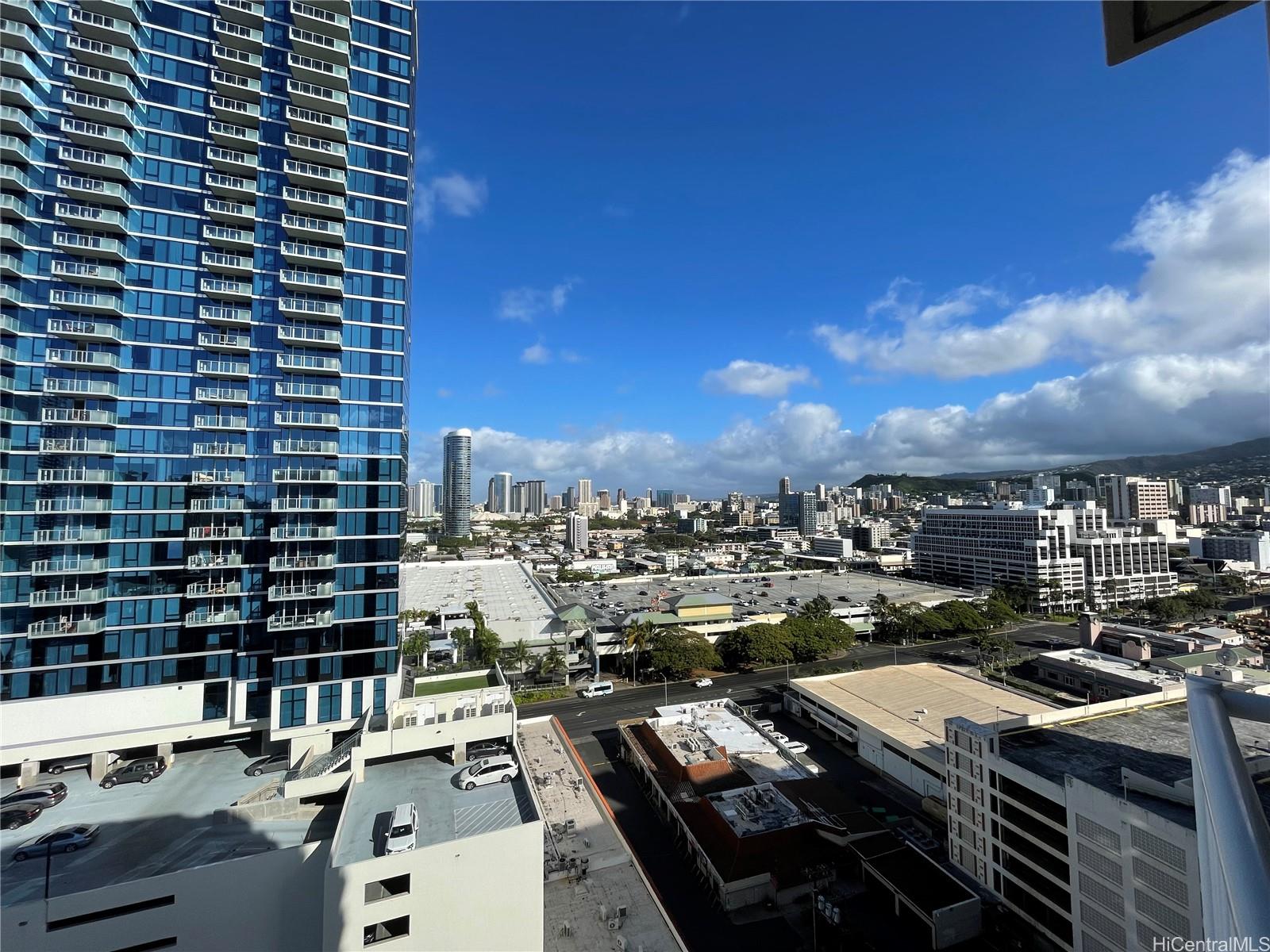 750 Amana Street #1812, Honolulu, HI 96814