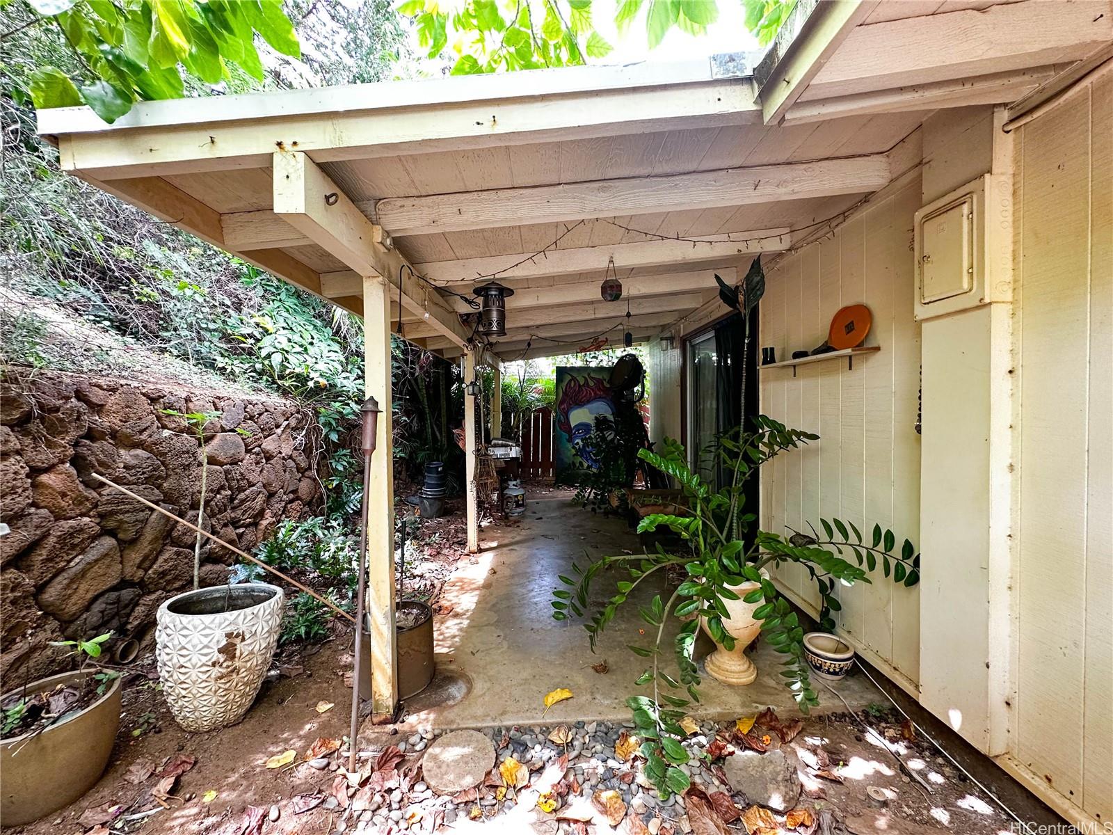 437 Lanipuao Street Honolulu, HI 96825