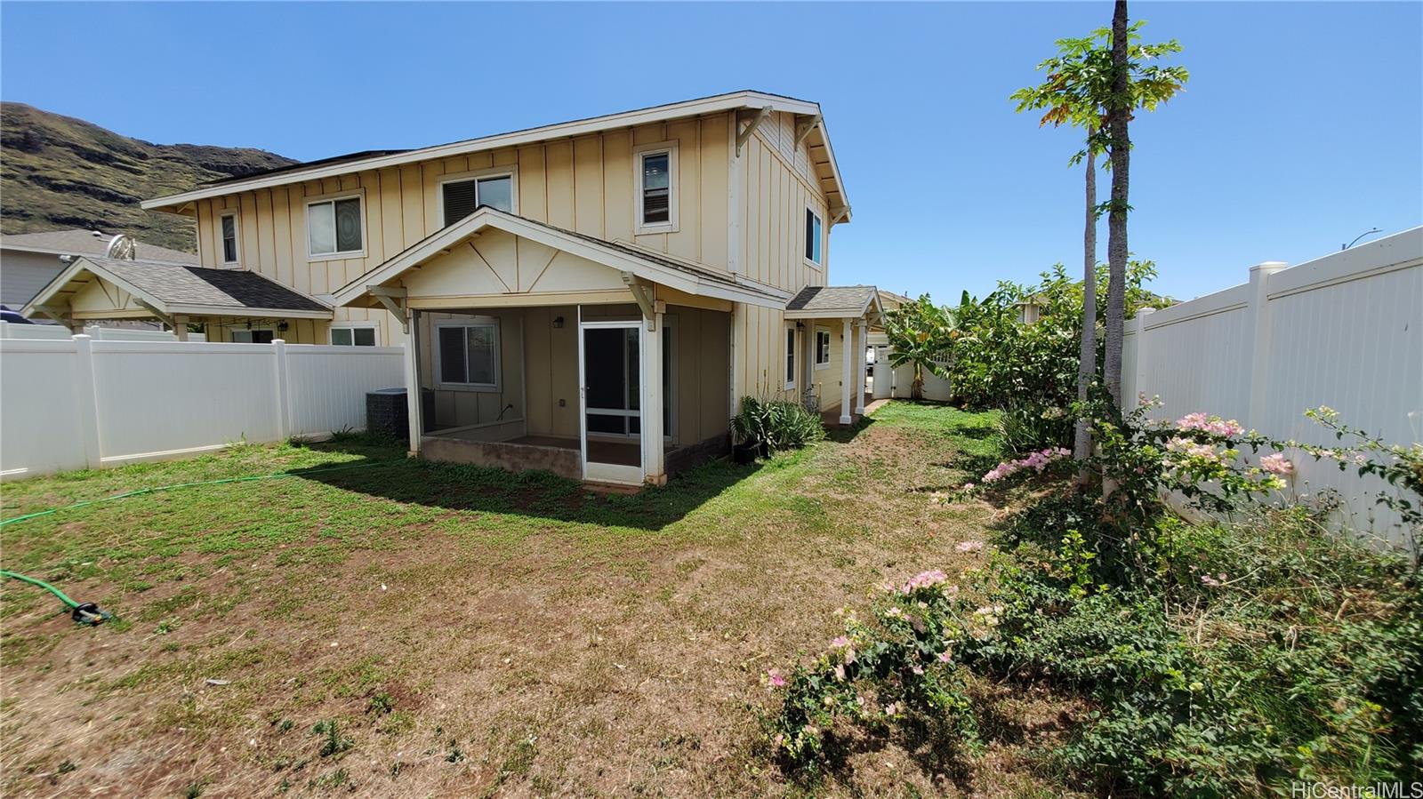 87-1768 Mokila Street Waianae, HI 96792