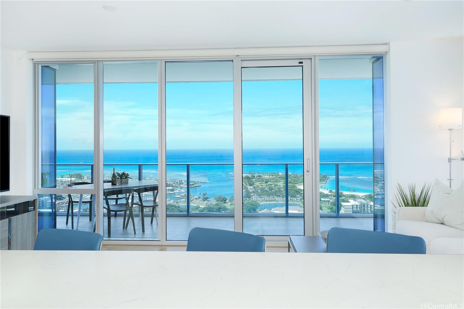 629 Keeaumoku Street #3701, Honolulu, HI 96814