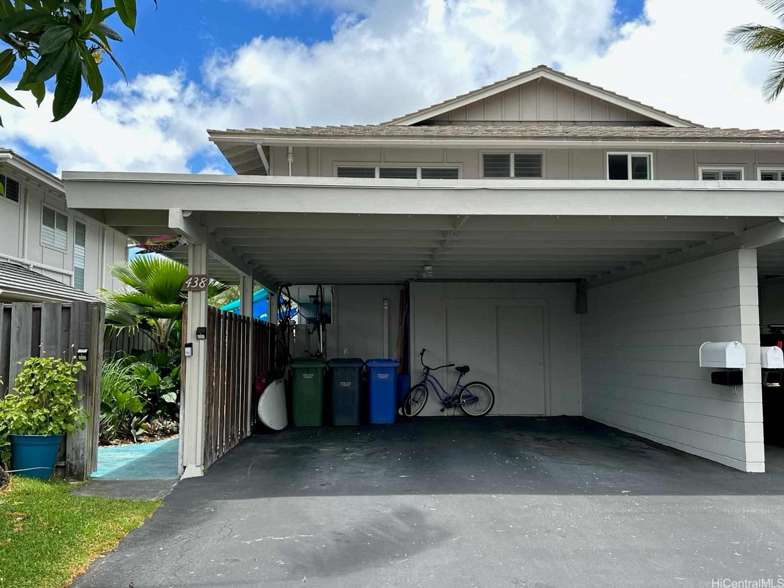 438 Opihikao Place #571, Honolulu, HI 96825