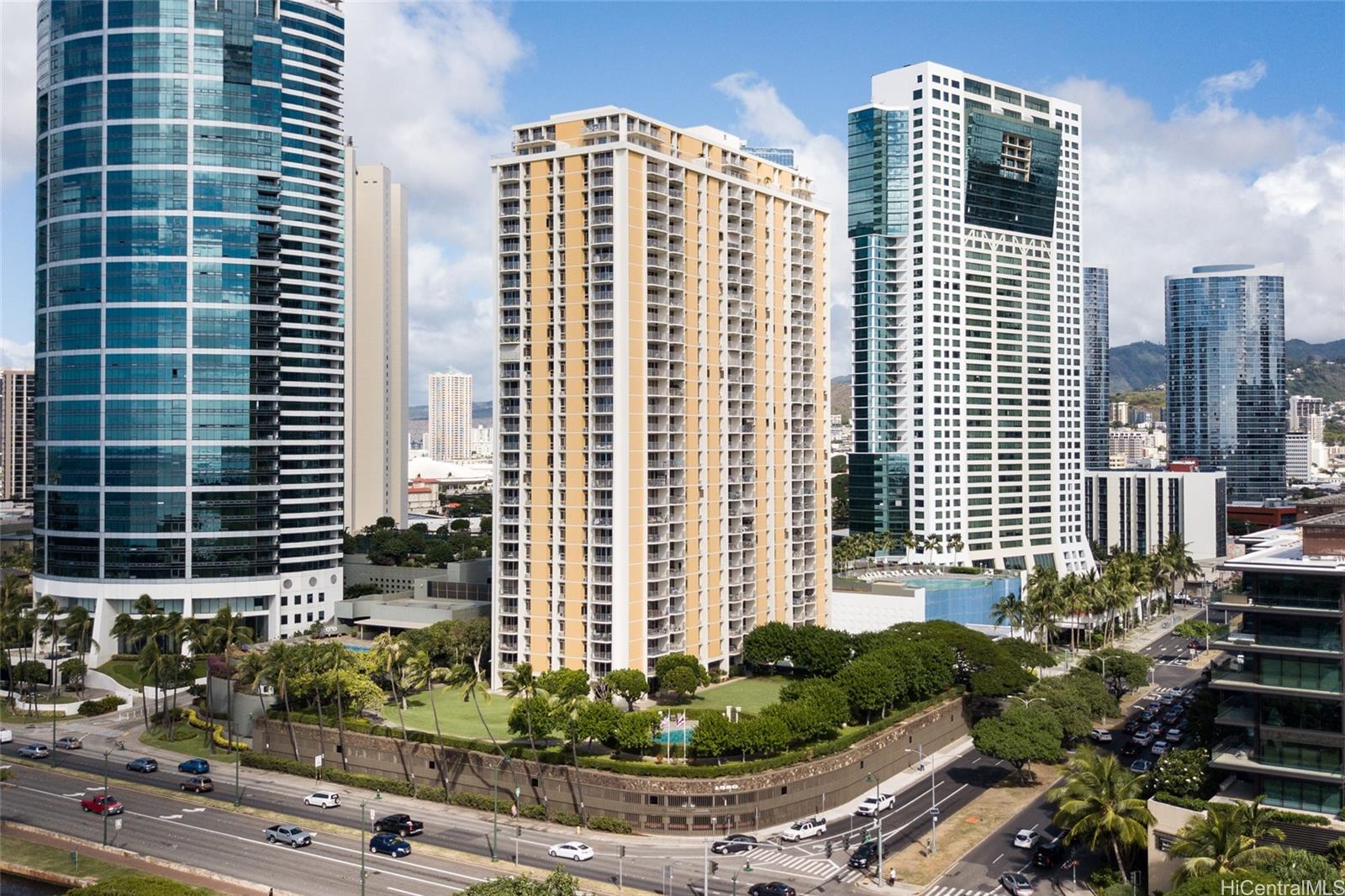 1350 Ala Moana Boulevard #1811, Honolulu, HI 96814