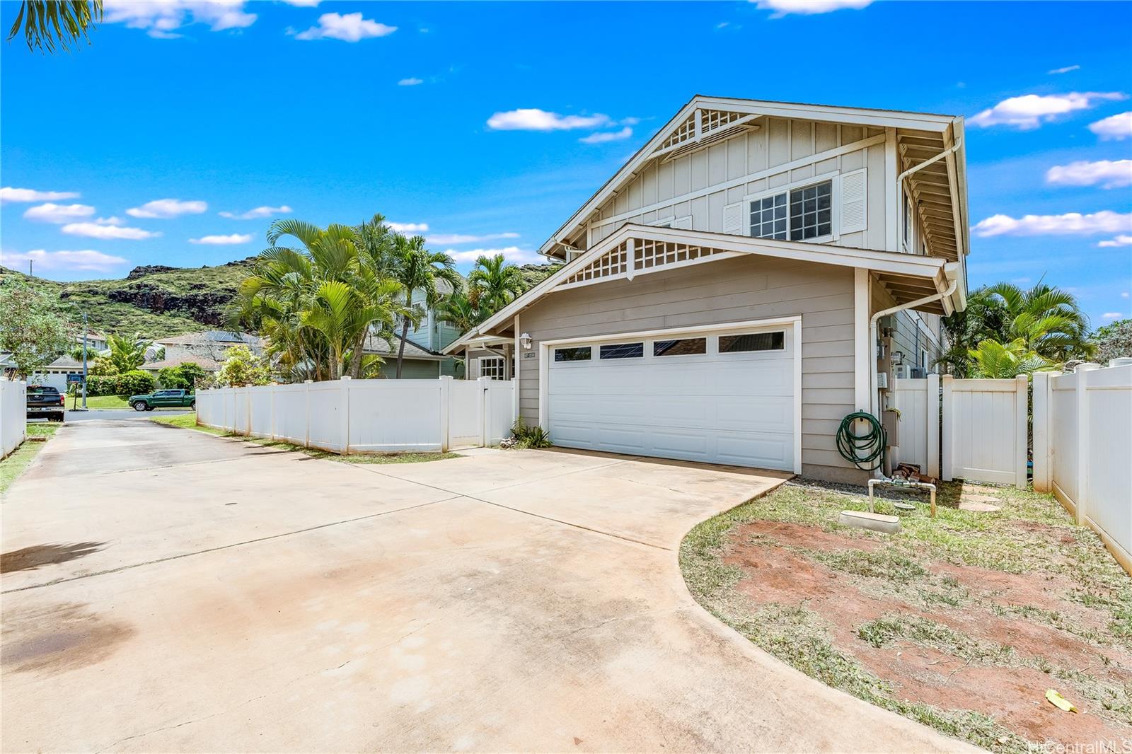 87-1030 Kaiamekala Street Waianae, HI 96792