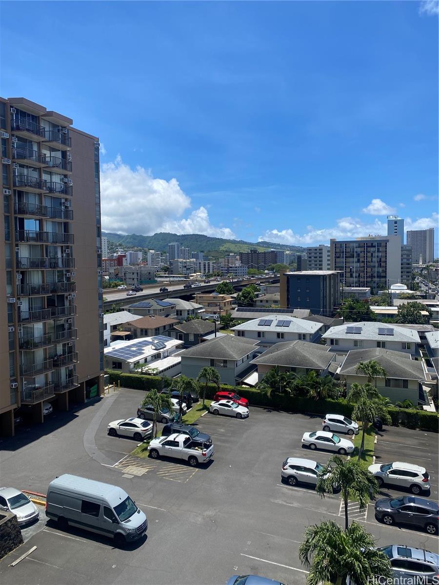 1040 Kinau Street #705, Honolulu, HI 96814