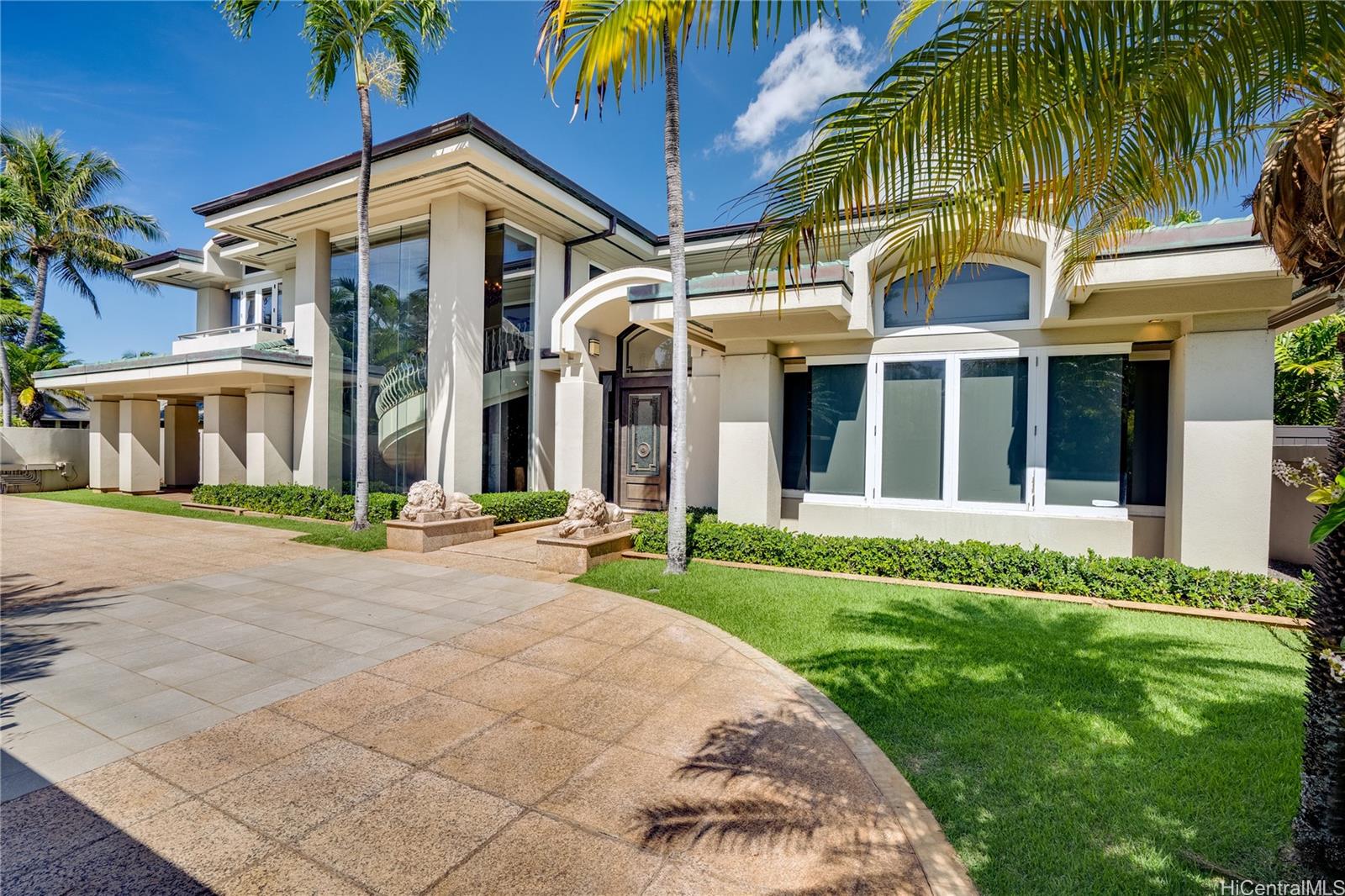 4504 Kahala Avenue Honolulu, HI 96816