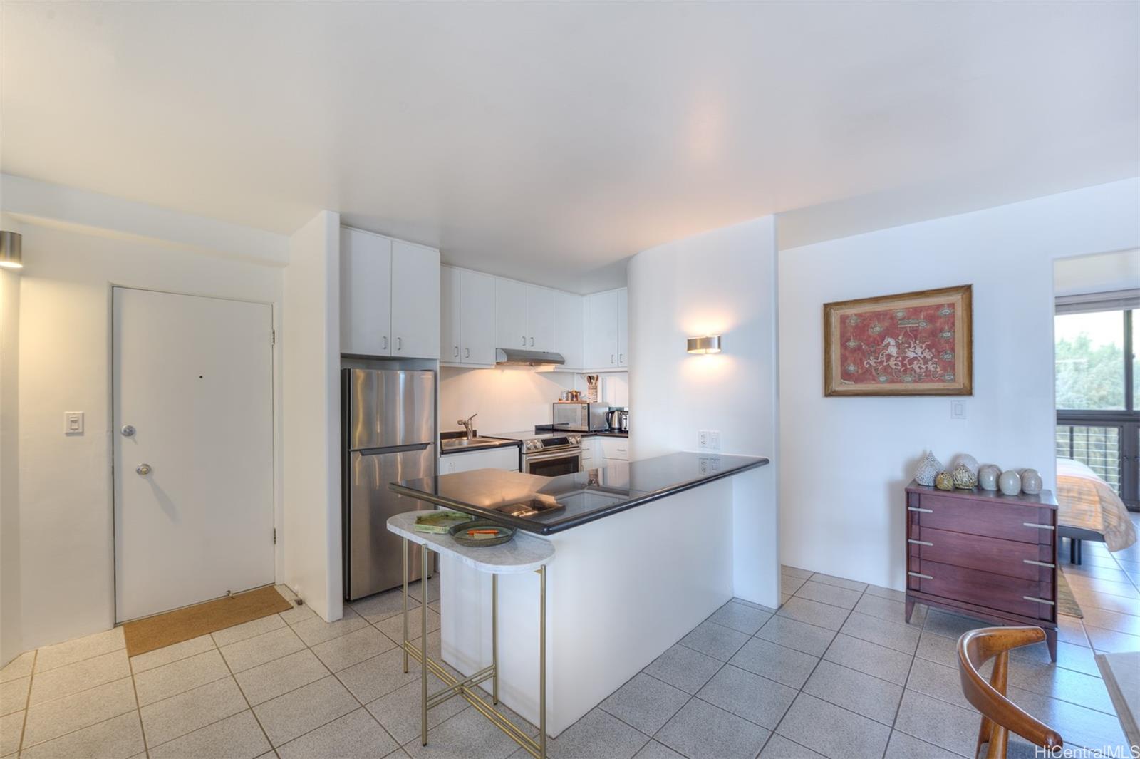 2987 Kalakaua Avenue #701, Honolulu, HI 96815