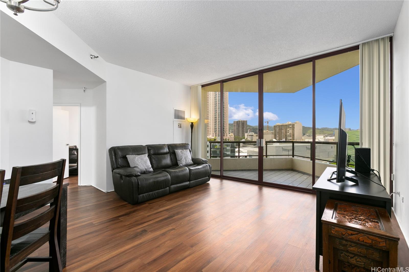 725 Kapiolani Boulevard #806, Honolulu, HI 96813